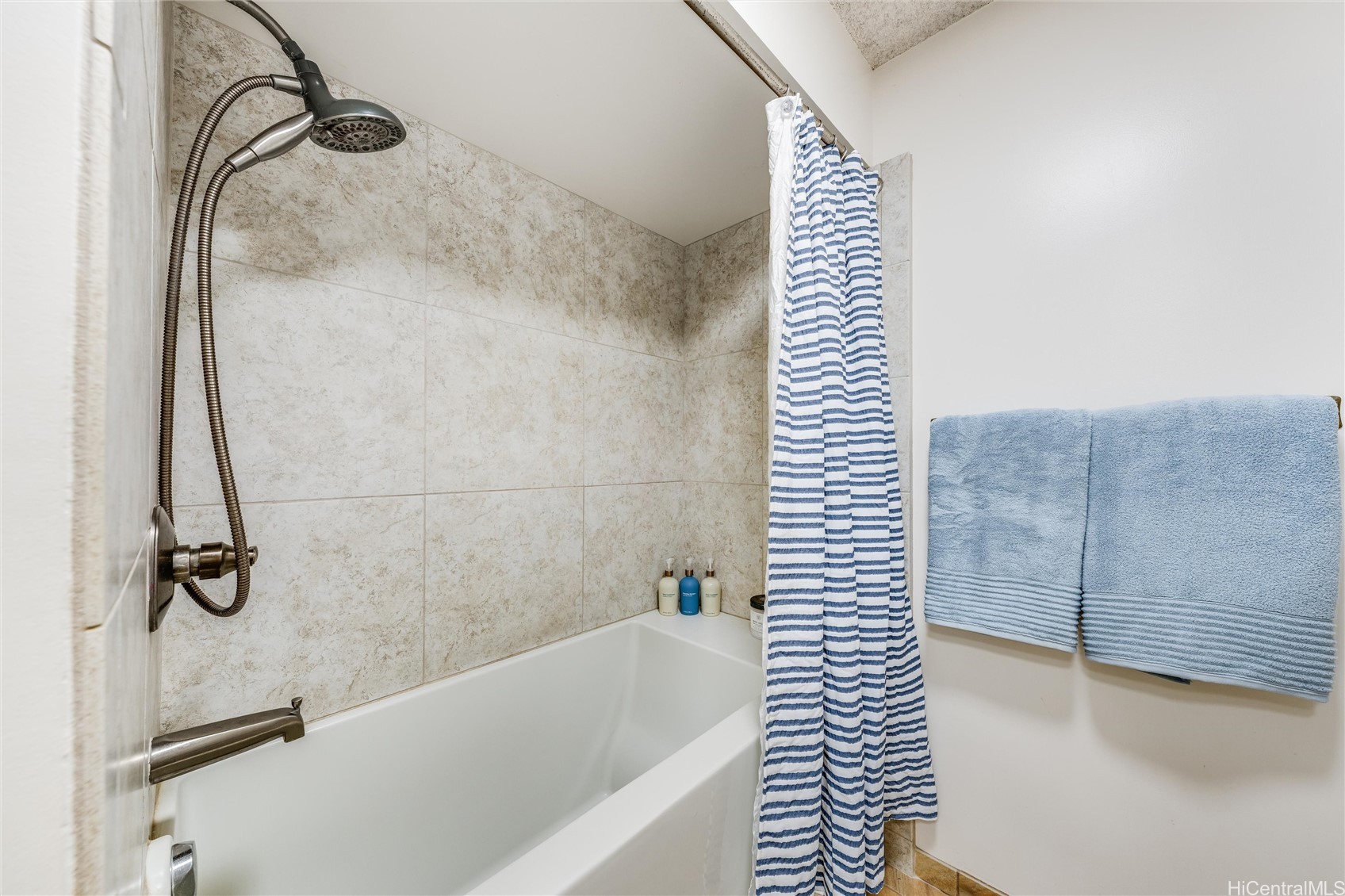 250 Kawaihae Street 10E