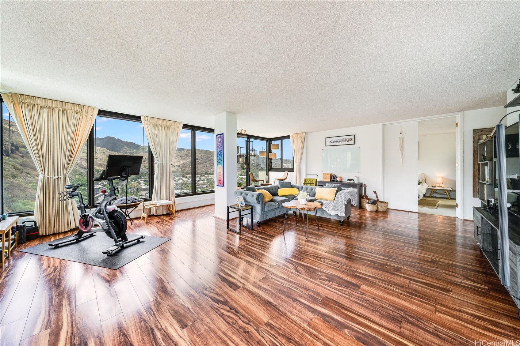 250 Kawaihae Street 10E
