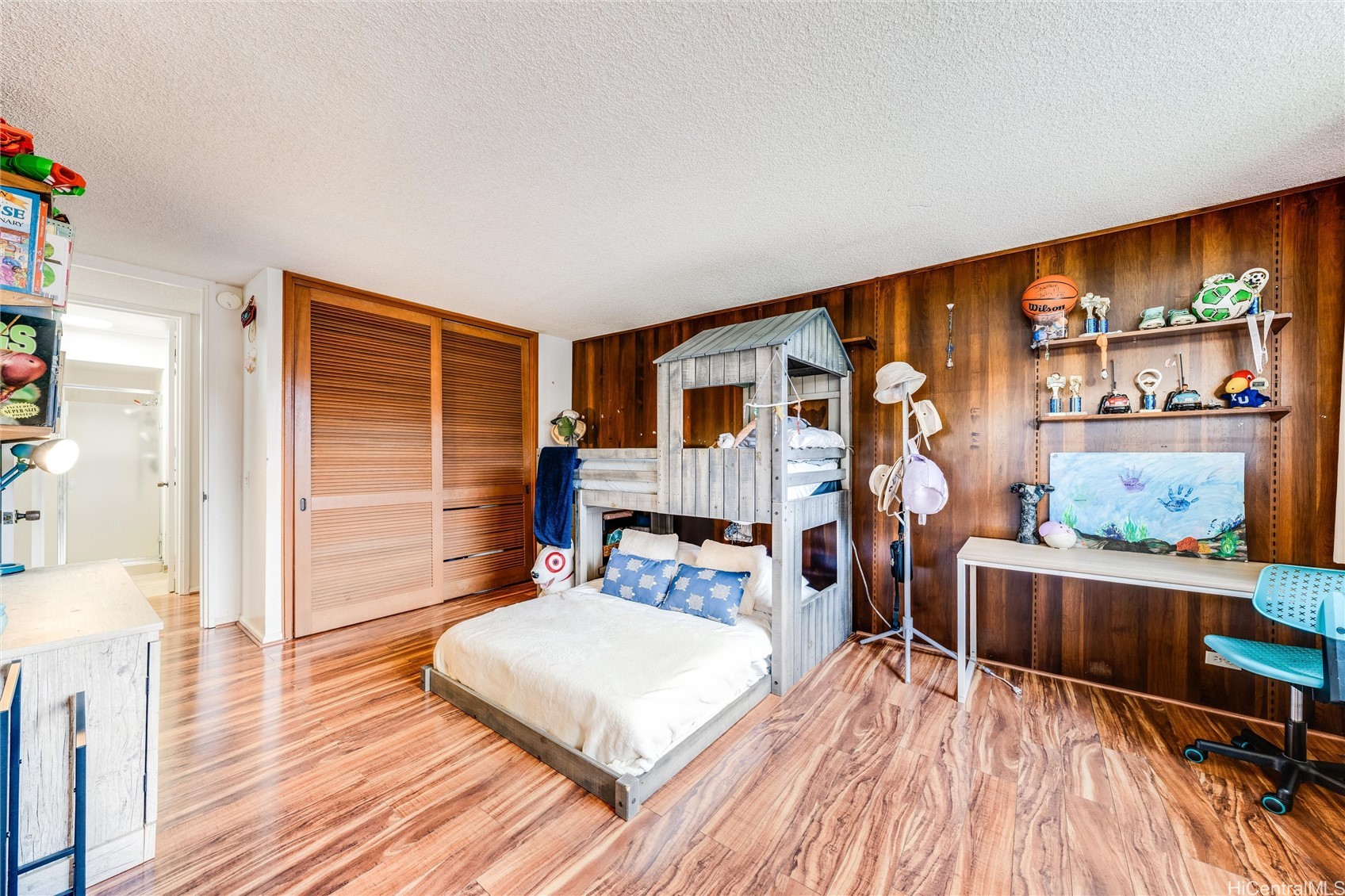 250 Kawaihae Street 10E