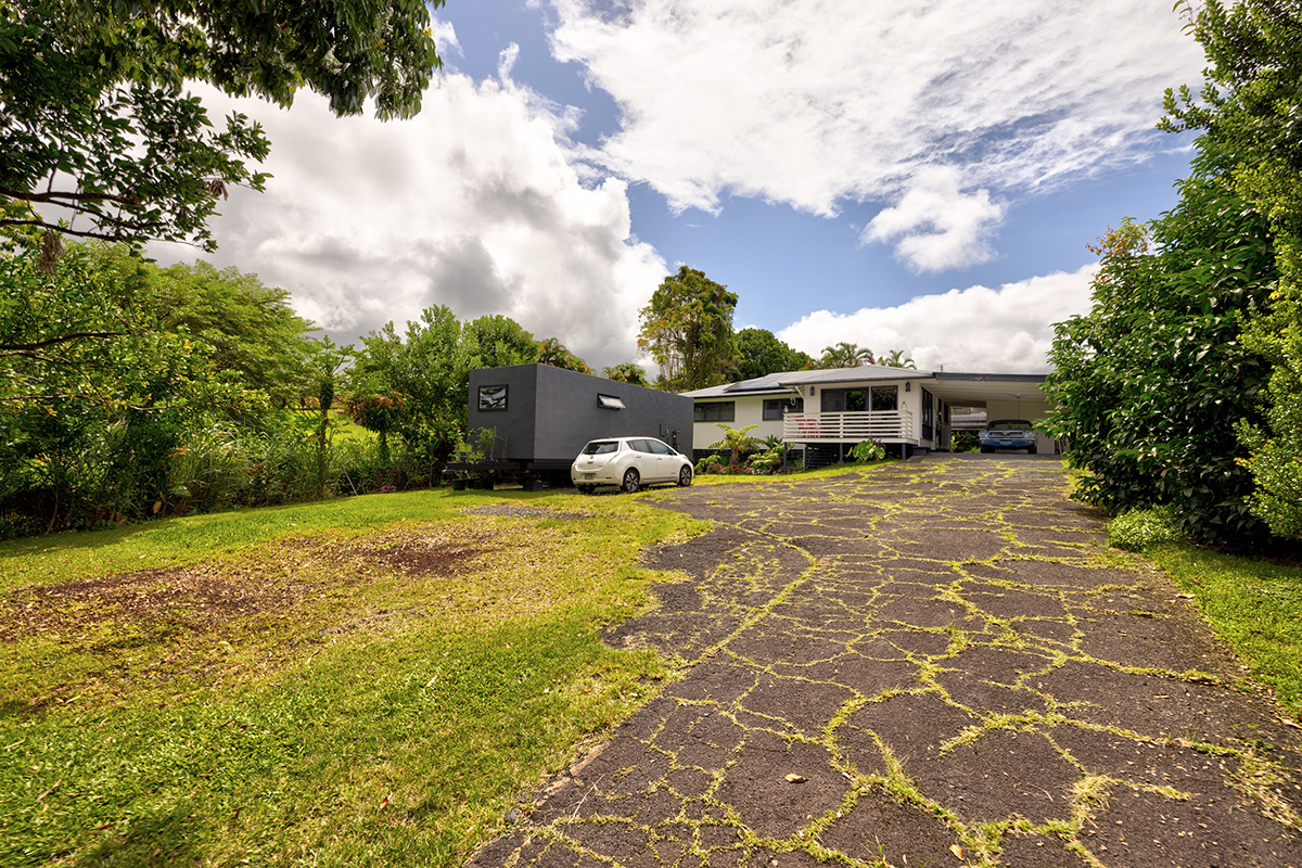 106 ANELA ST