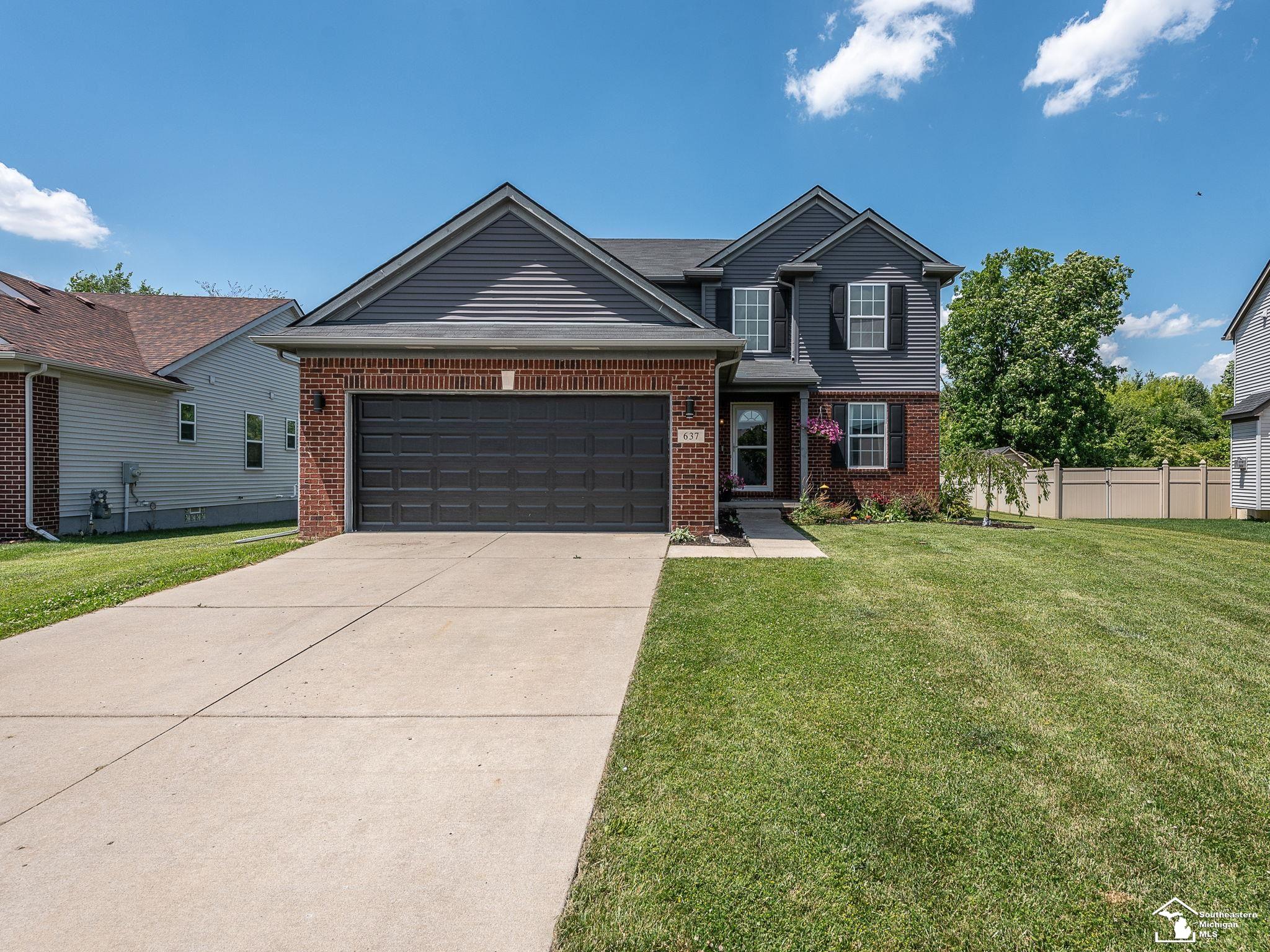 637 Falcon Drive