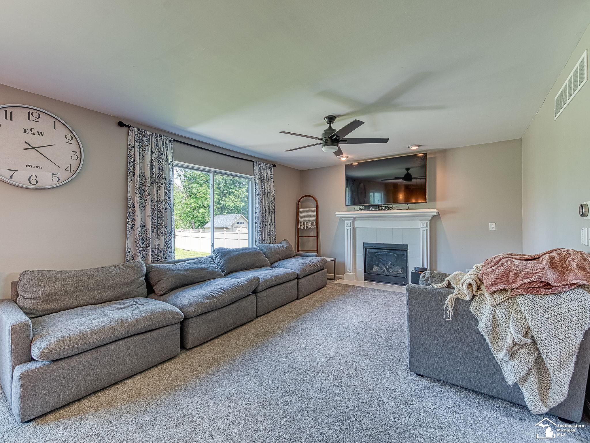 637 Falcon Drive