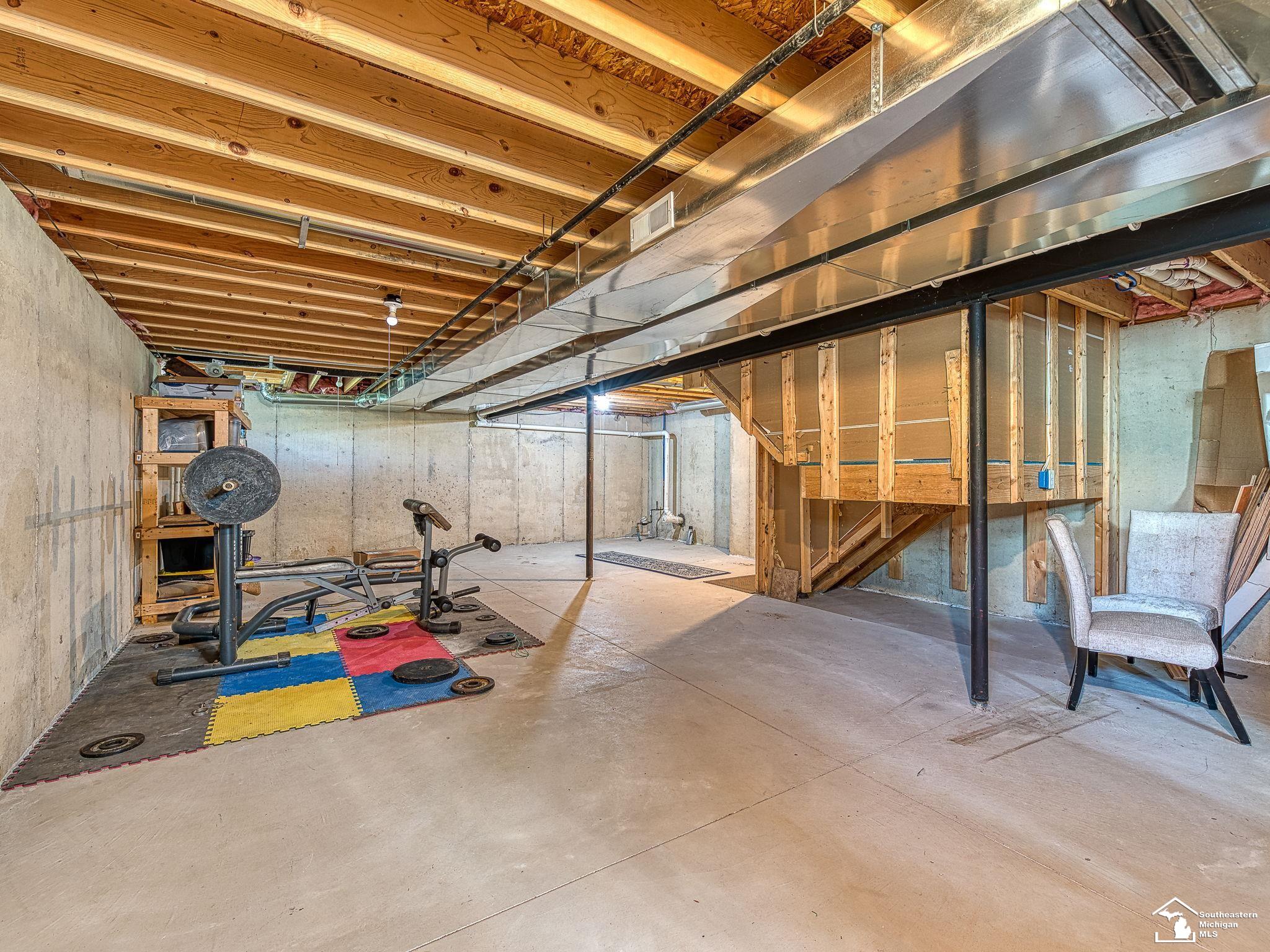 637 Falcon Drive