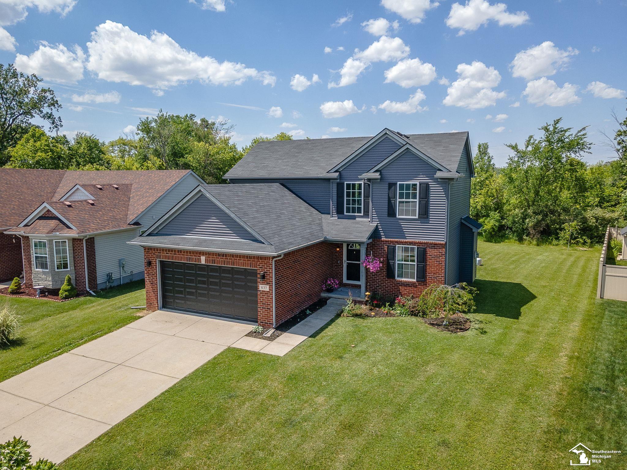 637 Falcon Drive