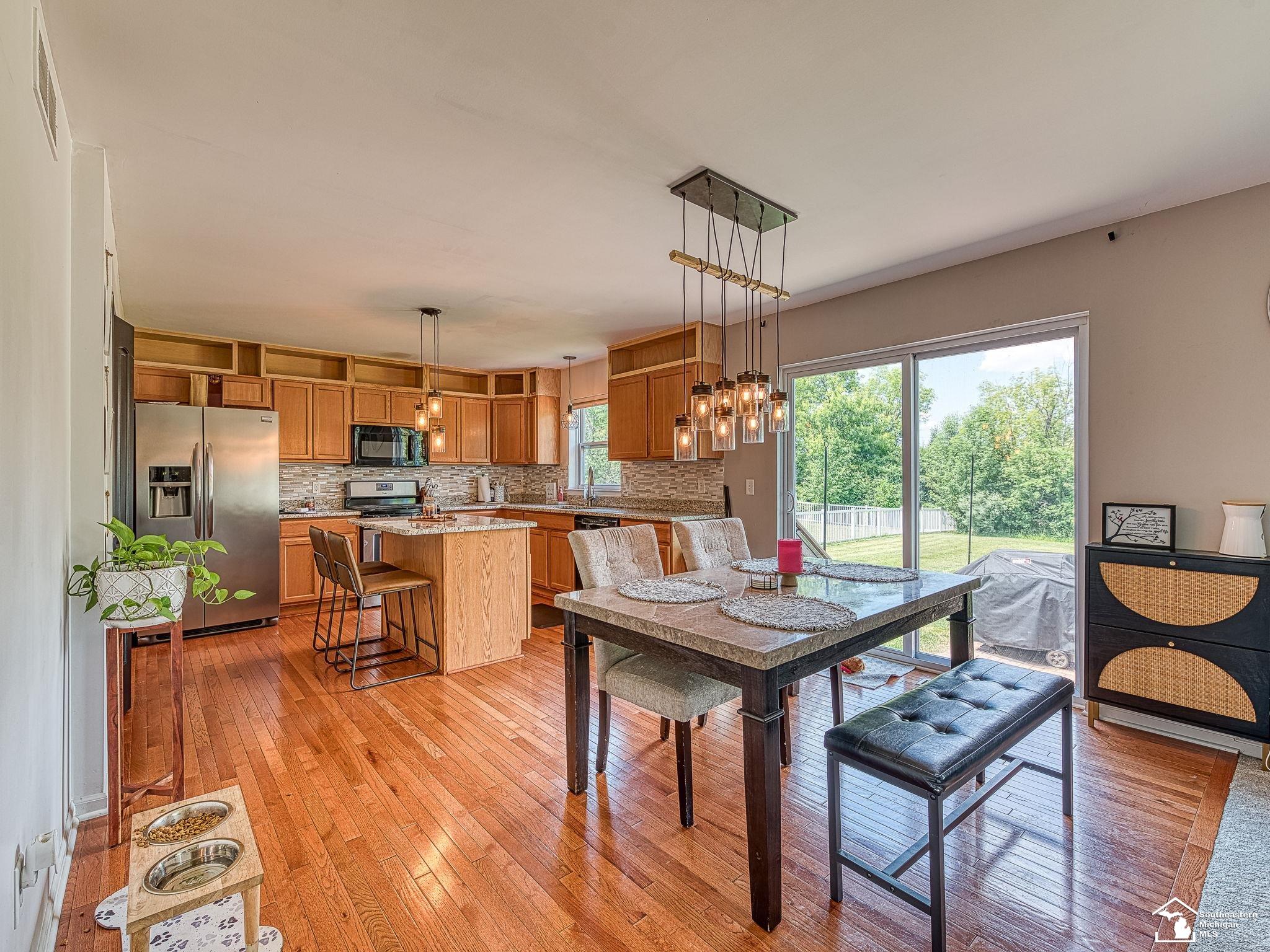 637 Falcon Drive