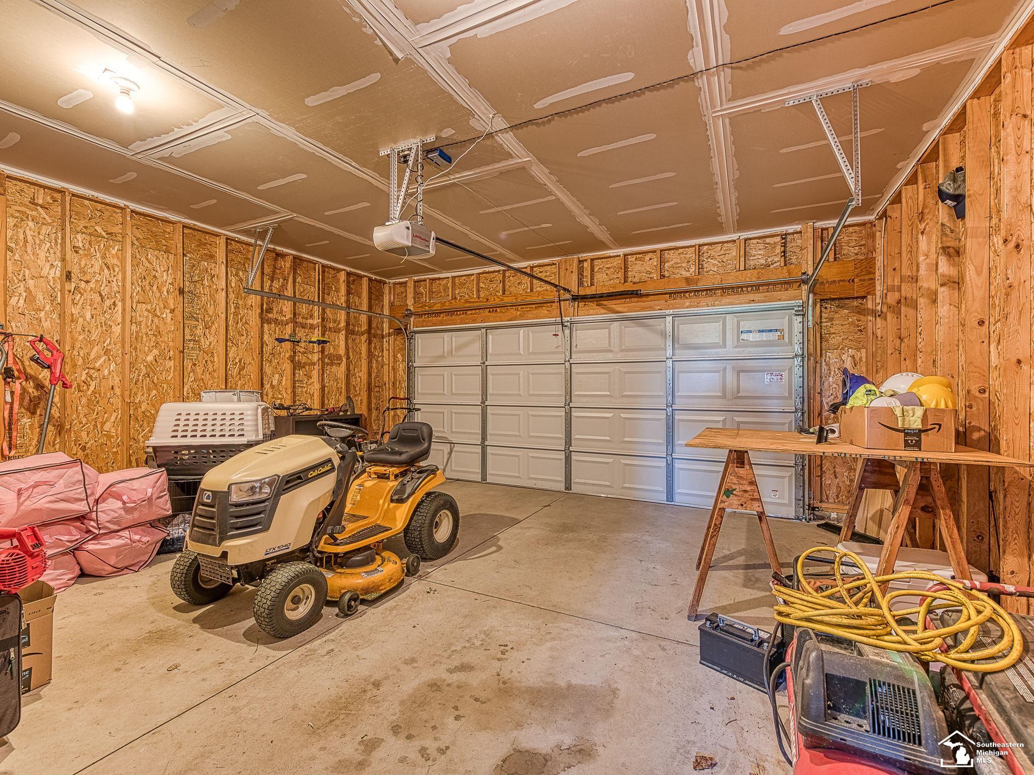 637 Falcon Drive