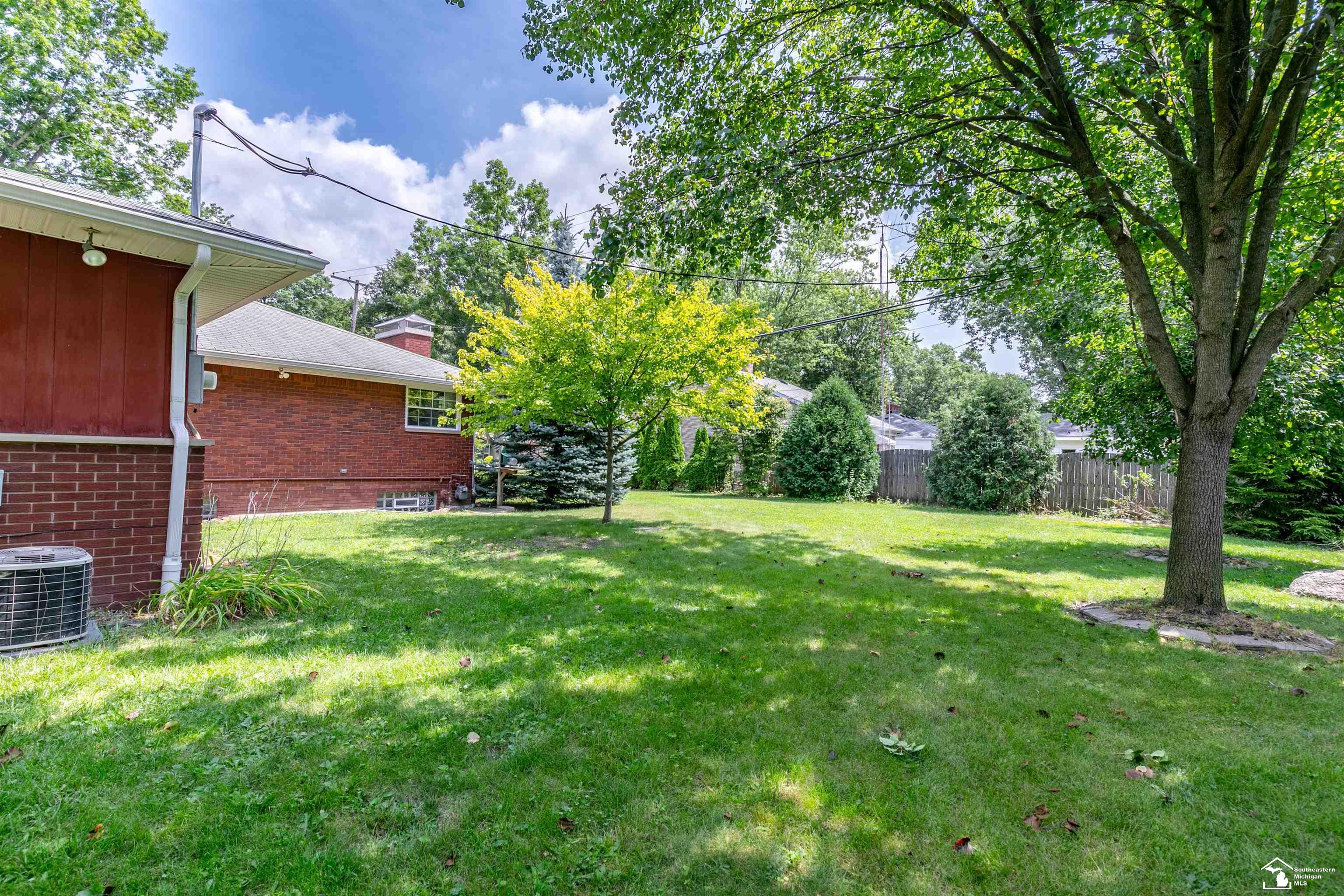 330 Oakwood Street