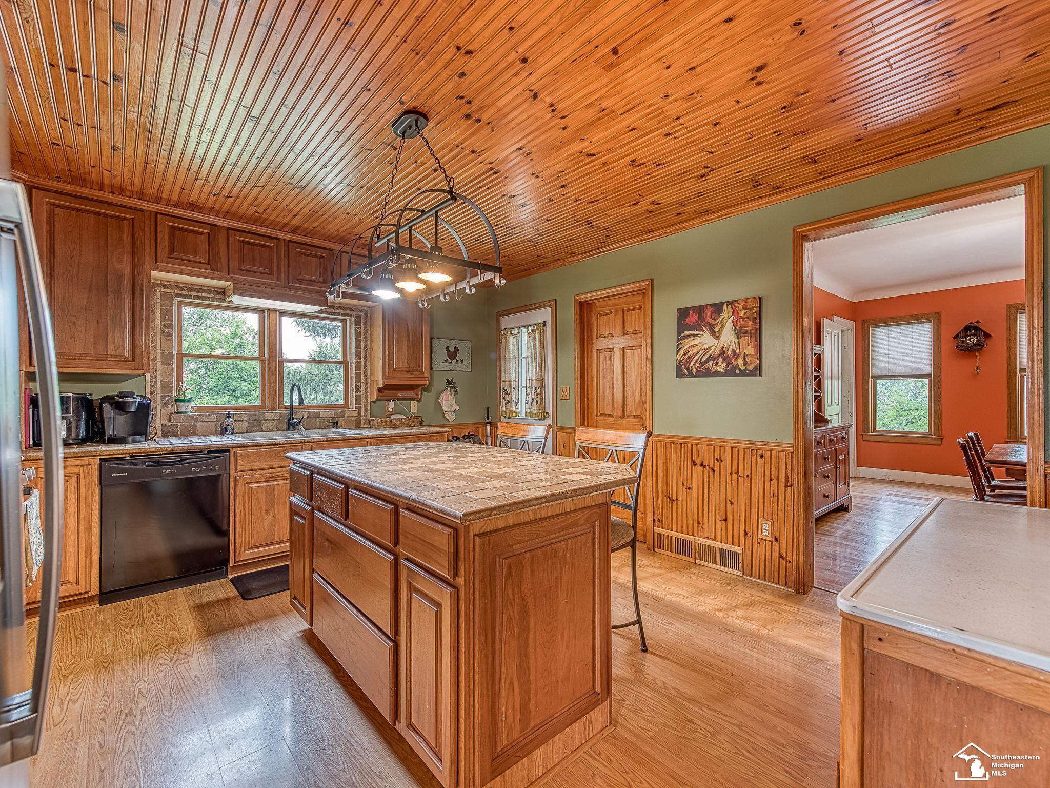 4142 Blohm Road