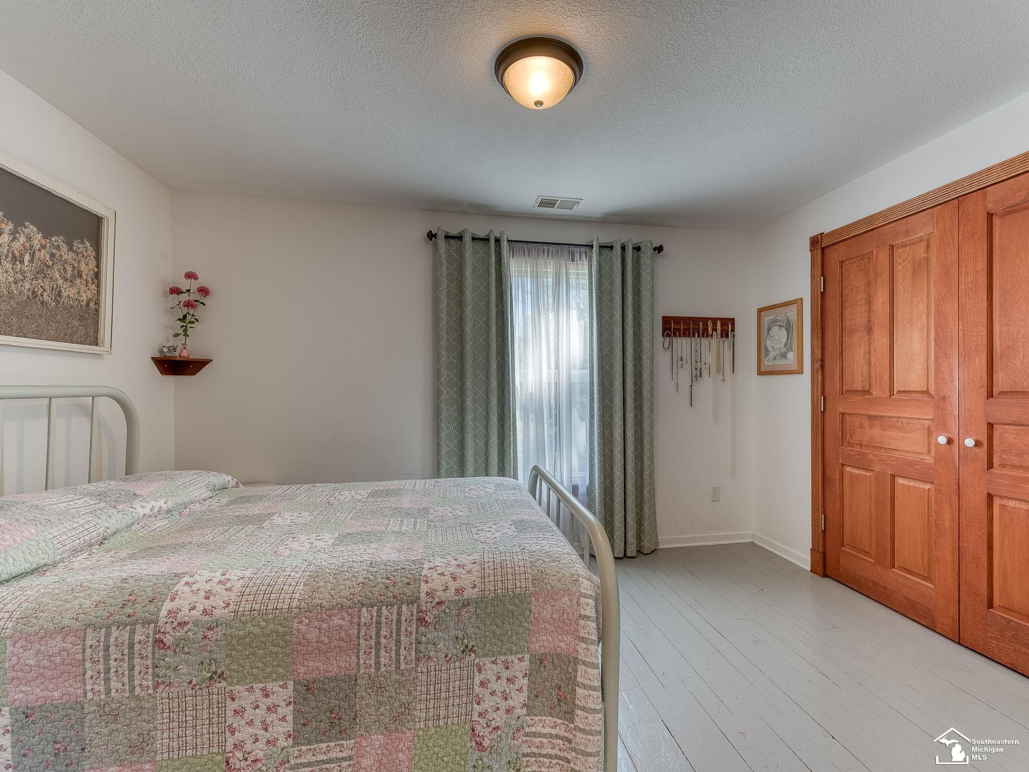 990 Dennison Road