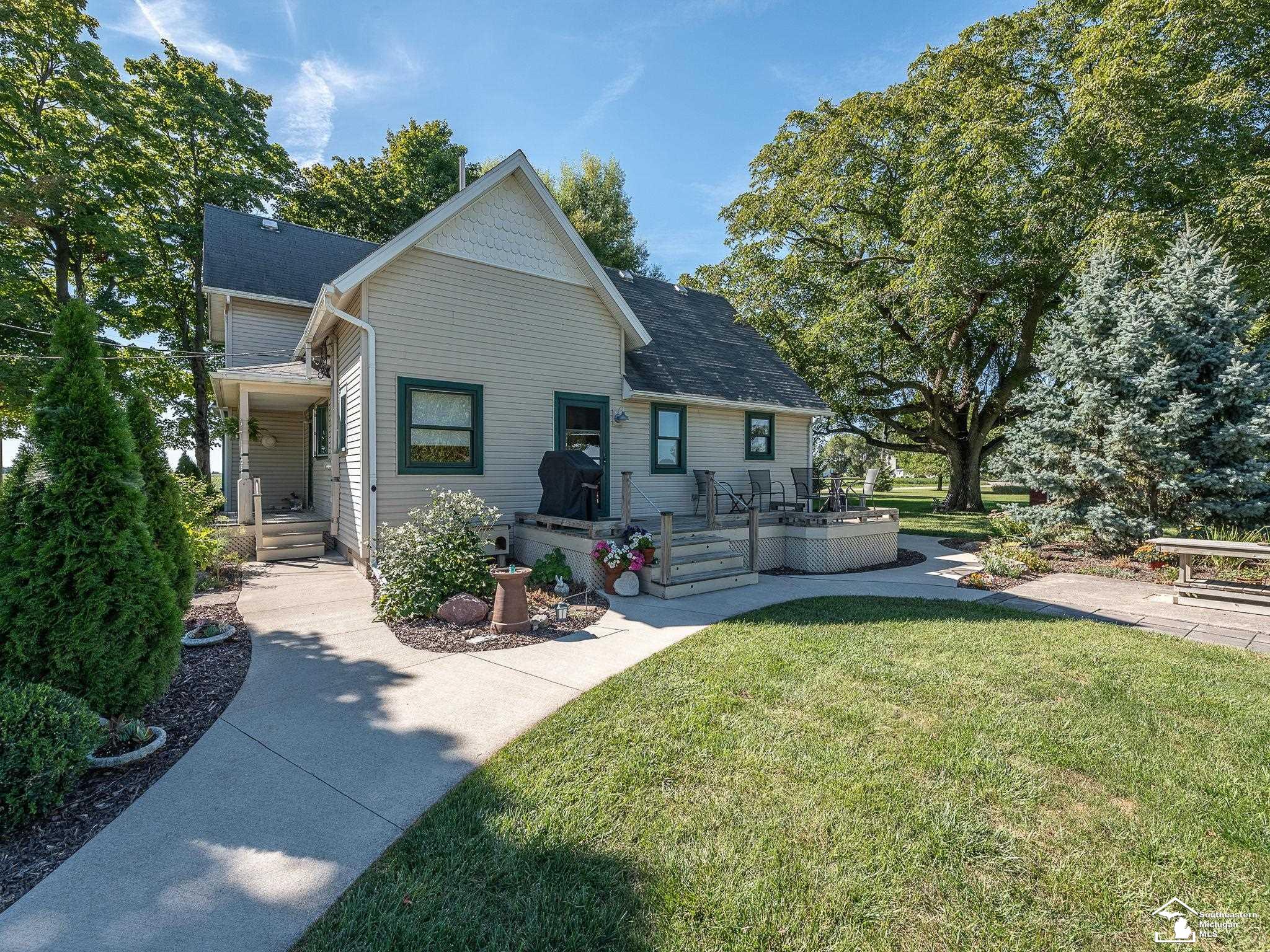 990 Dennison Road