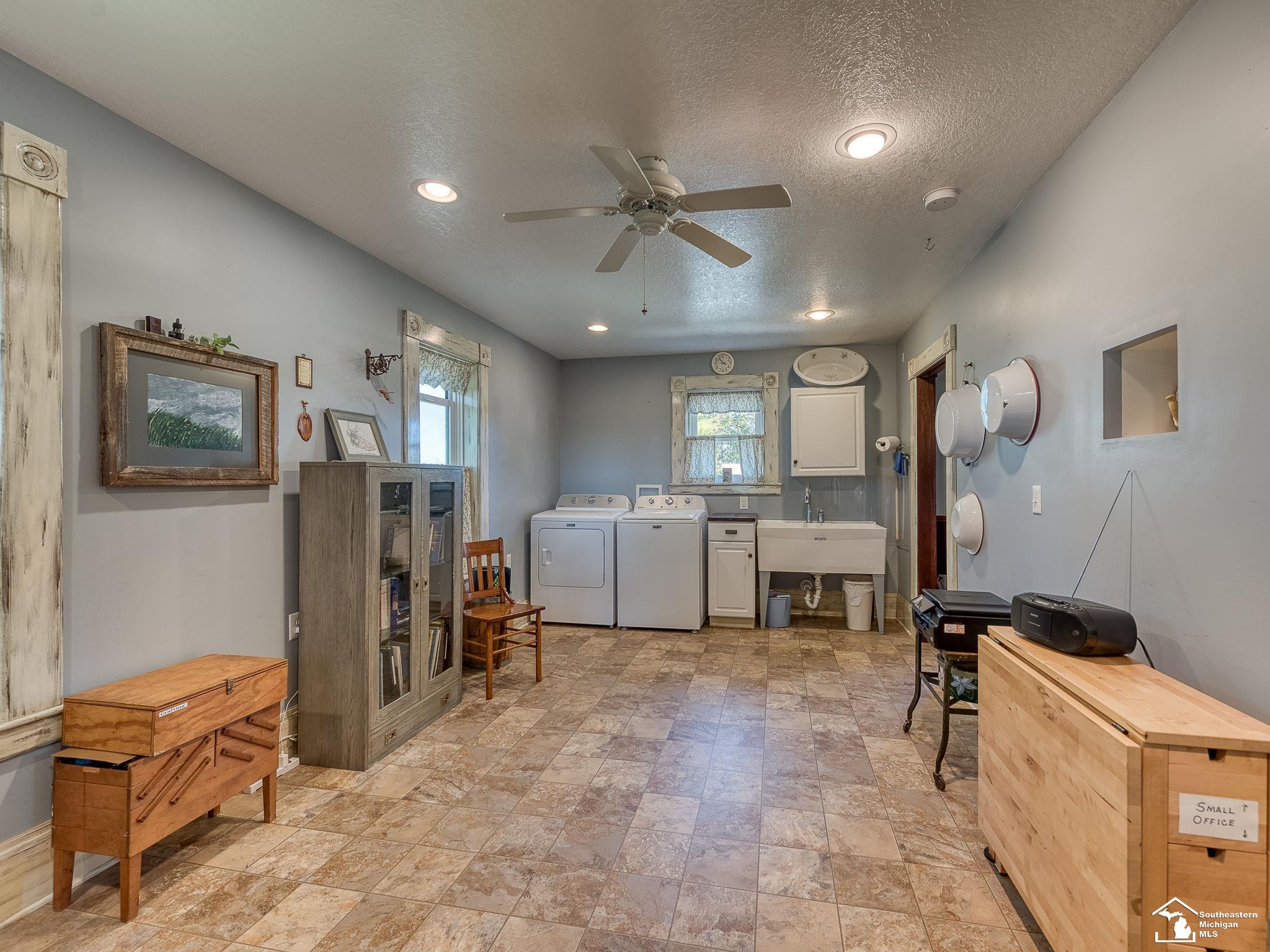 990 Dennison Road