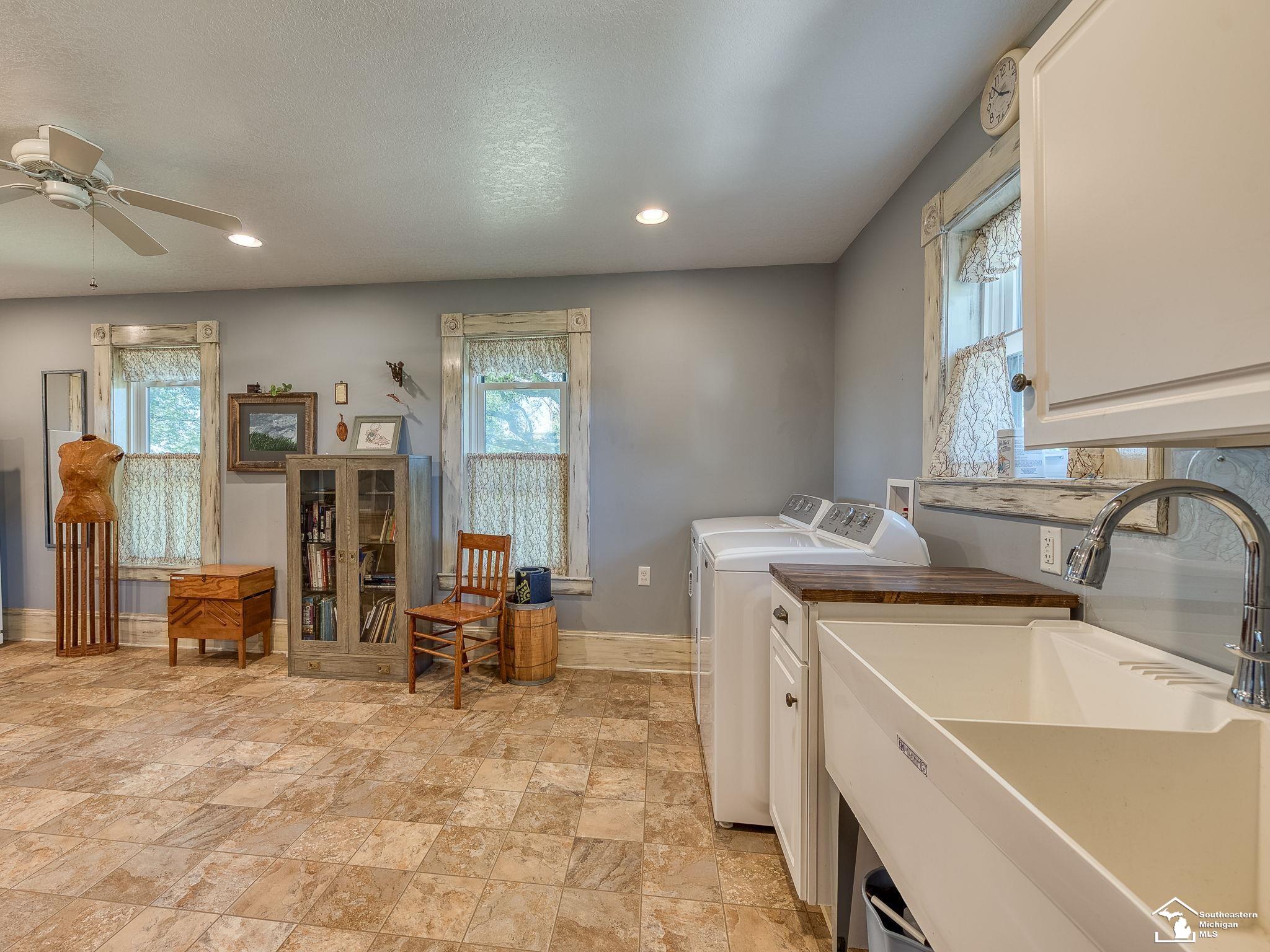 990 Dennison Road