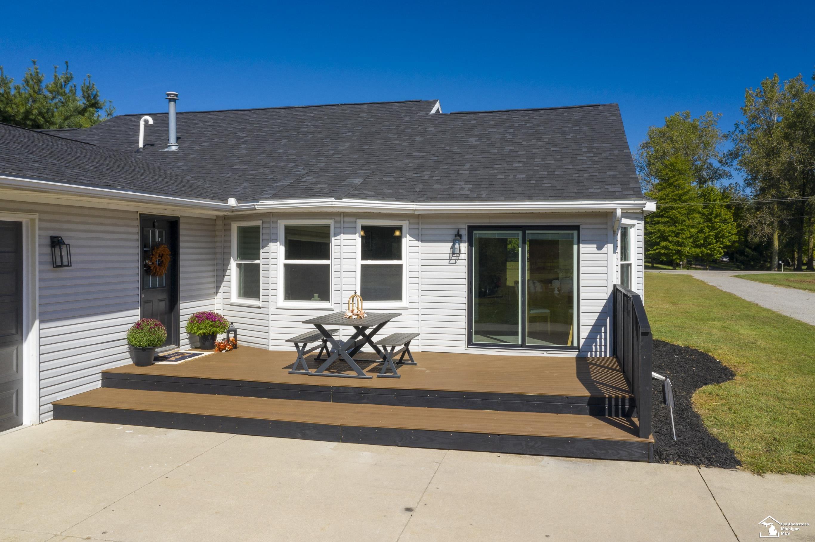 13189 W Albain Road