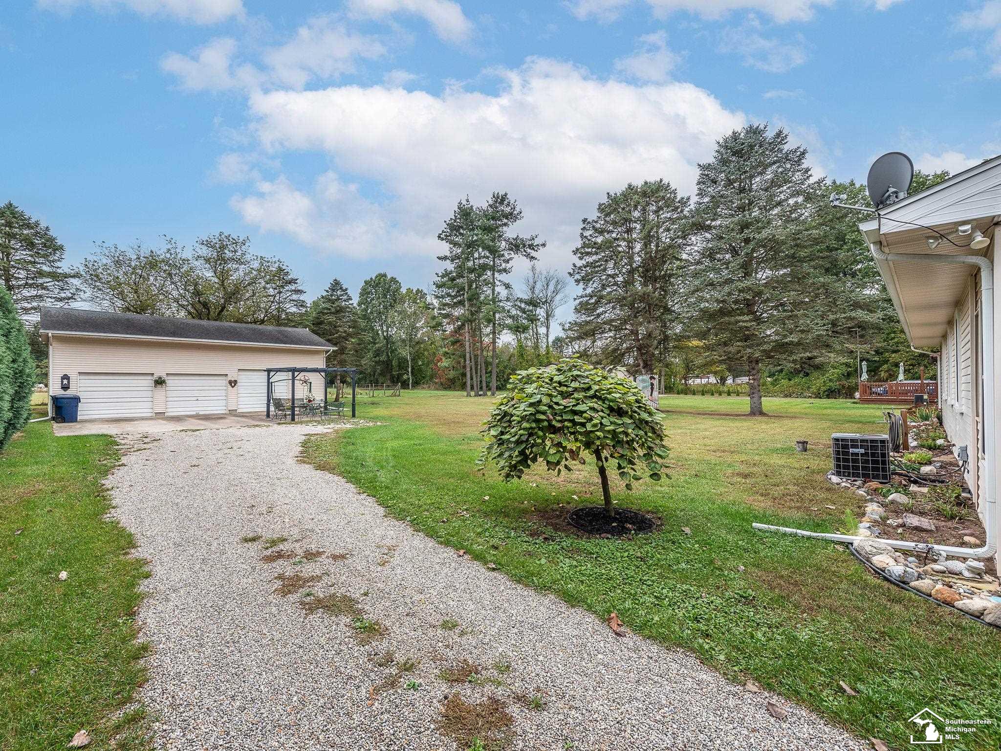 4131 W Samaria Road