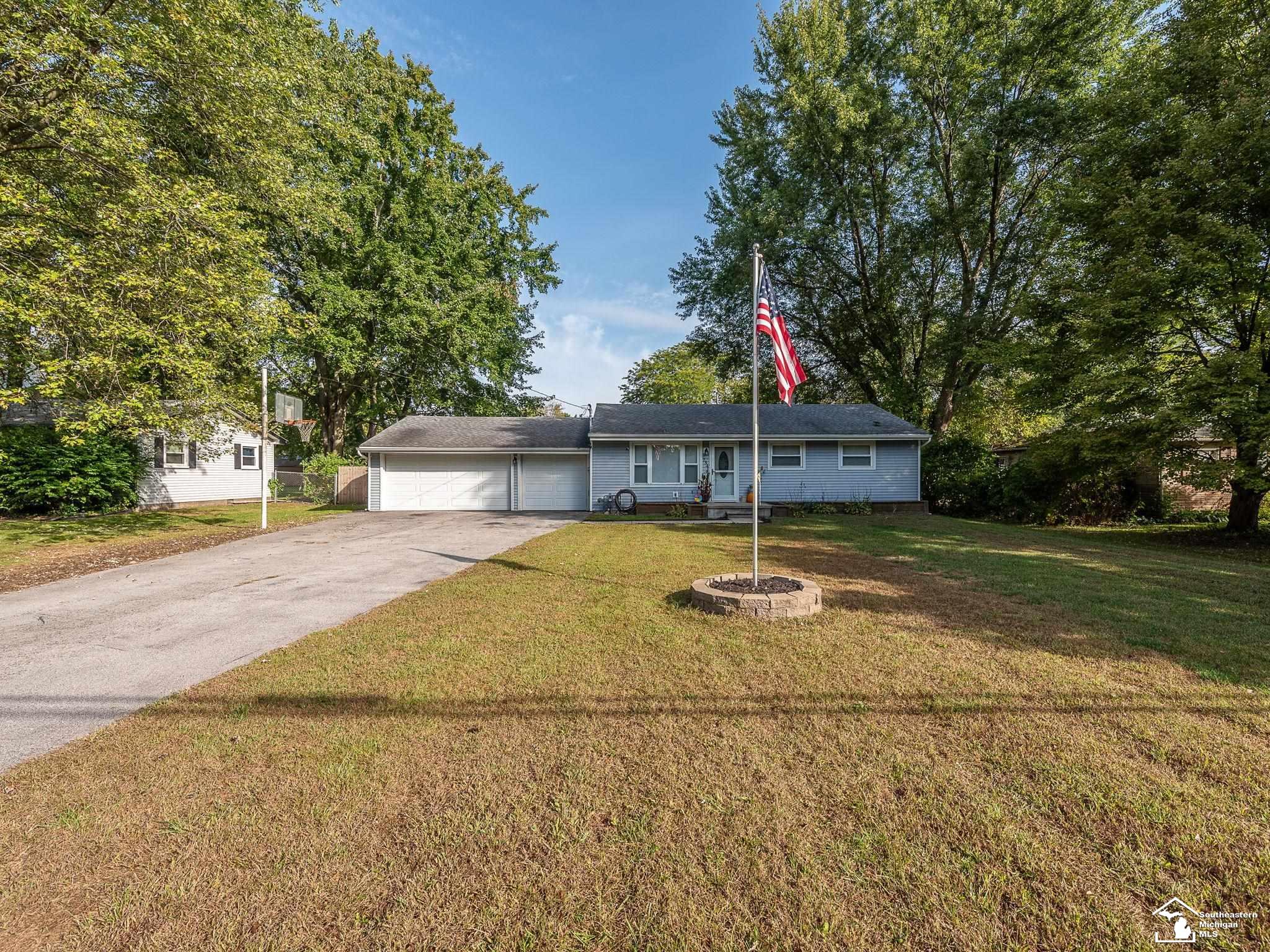 734 W Dean Road