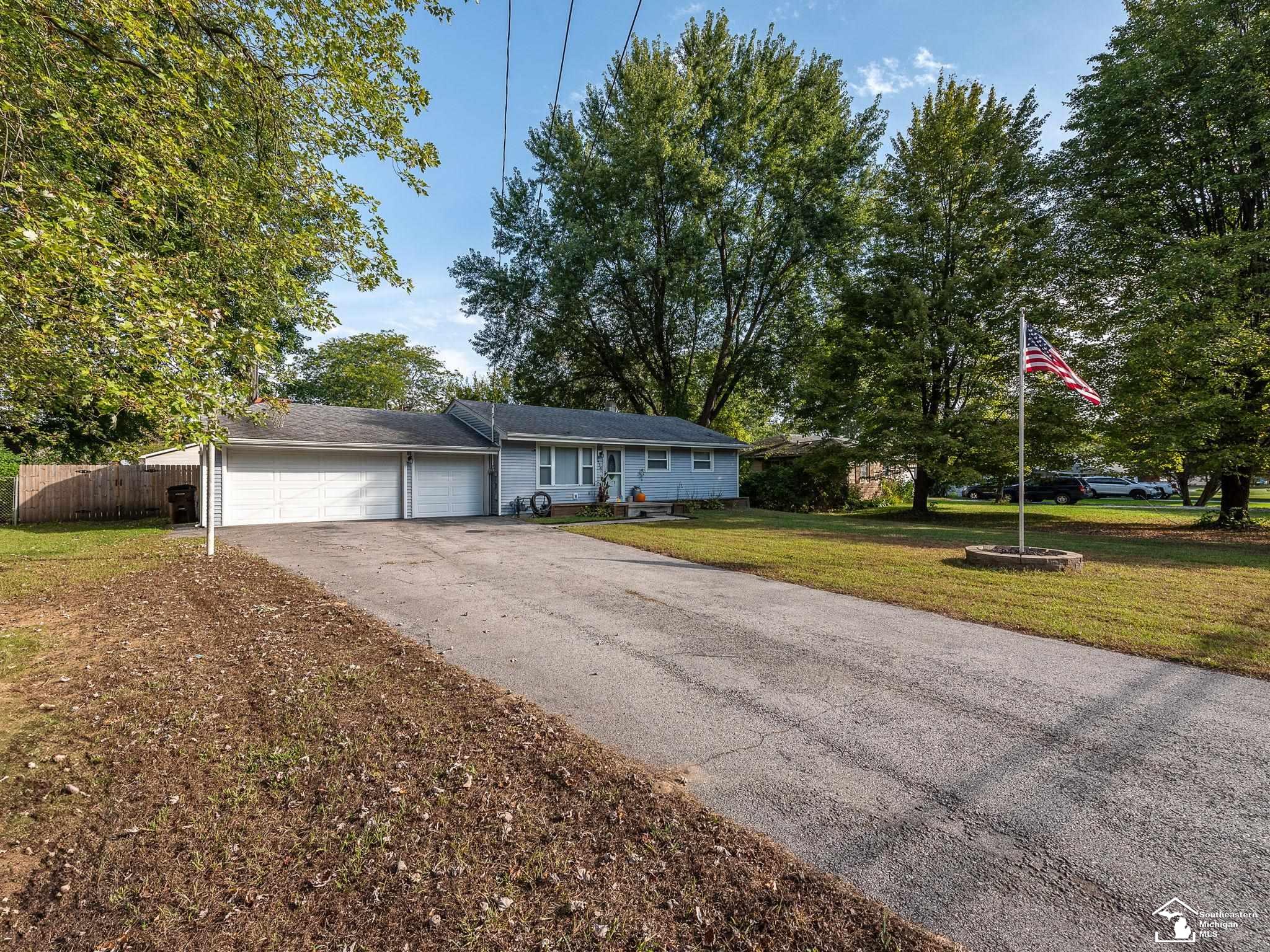 734 W Dean Road
