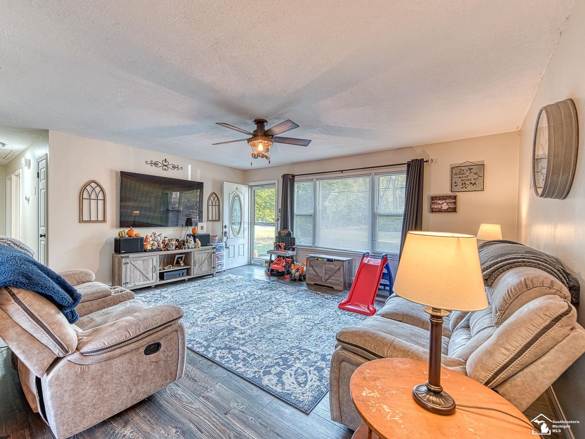 734 W Dean Road