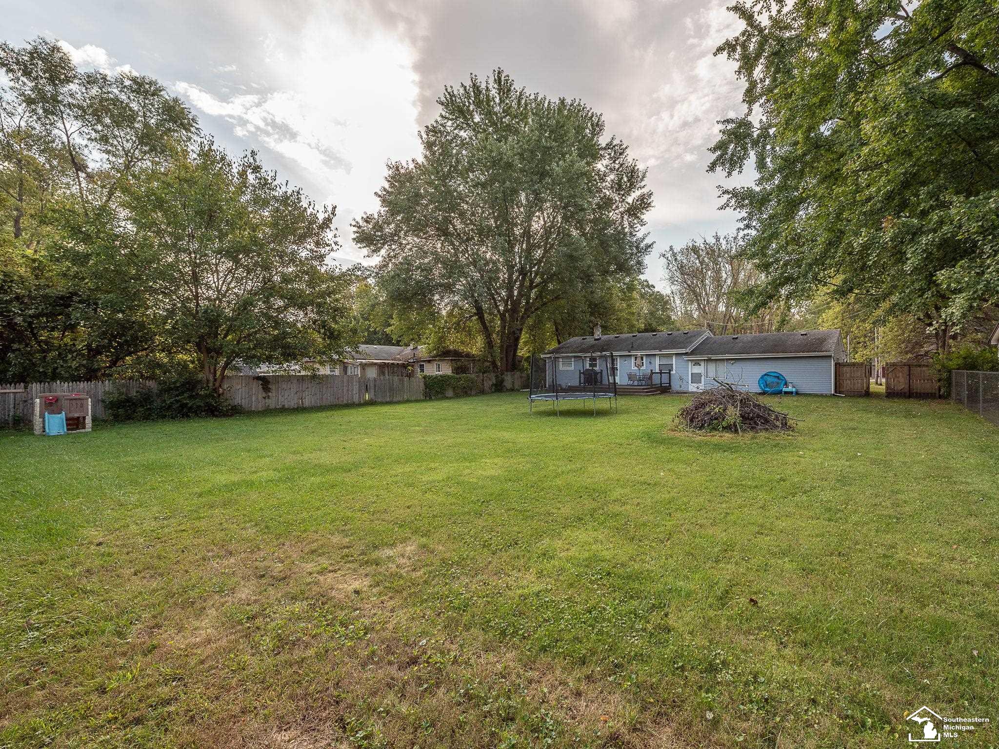 734 W Dean Road