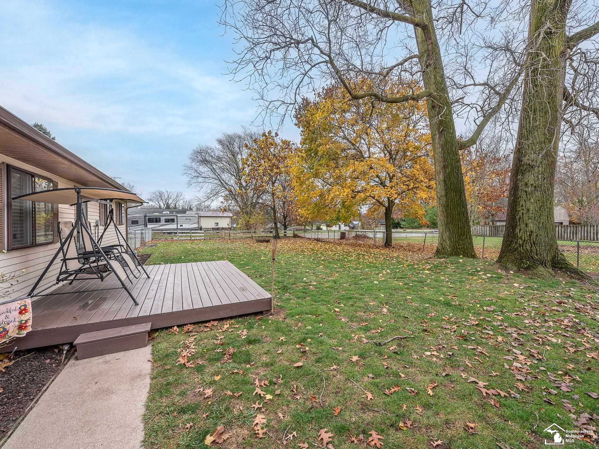 3255 W Stein Road