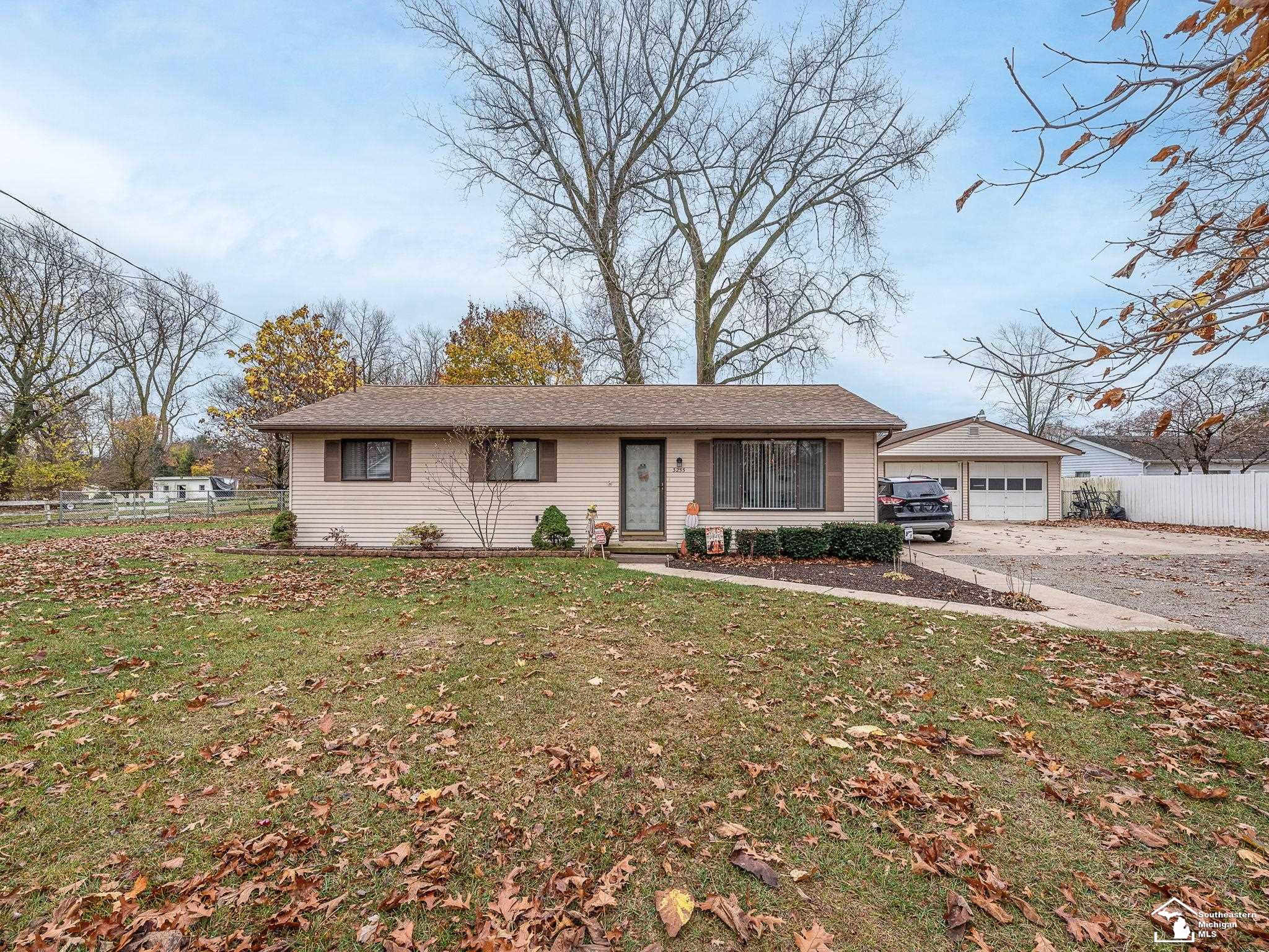 3255 W Stein Road