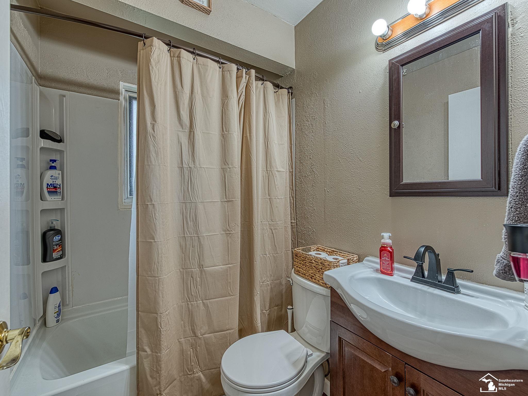 3255 W Stein Road