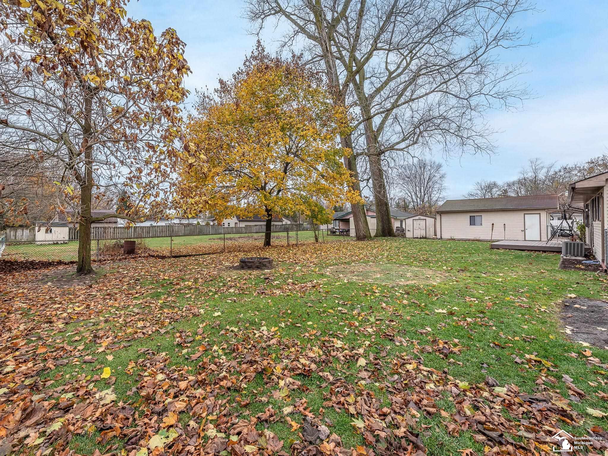 3255 W Stein Road