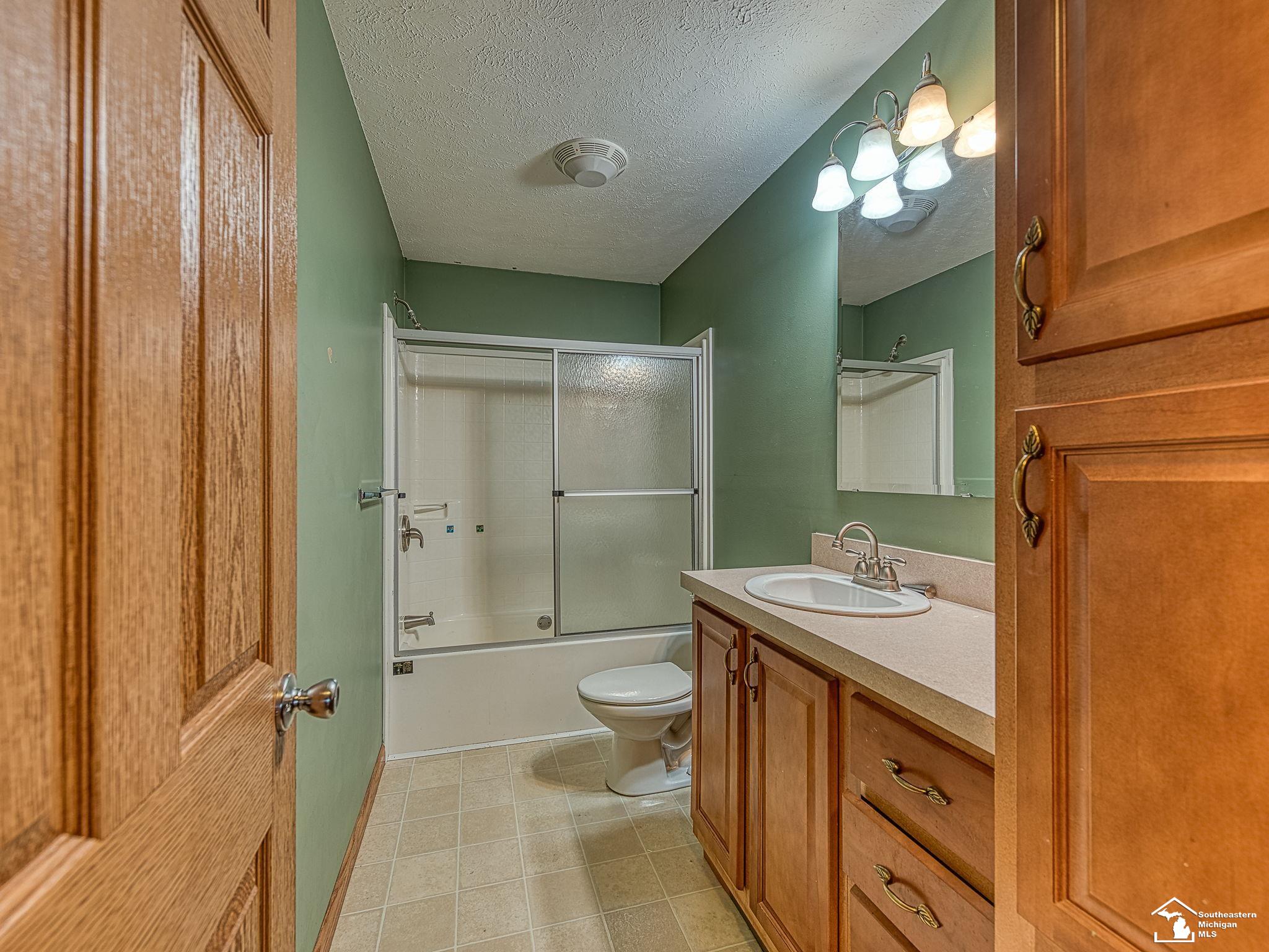 7052 Bluebush Road