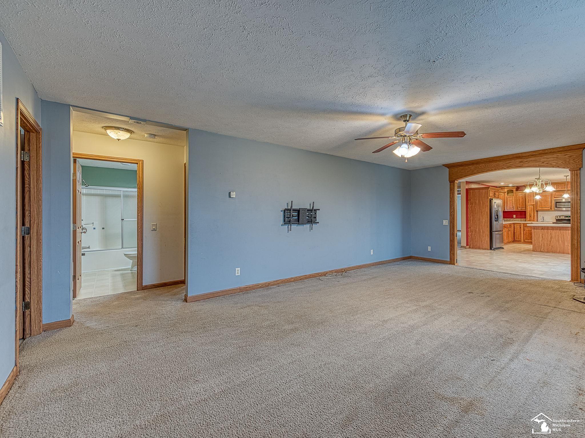 7052 Bluebush Road