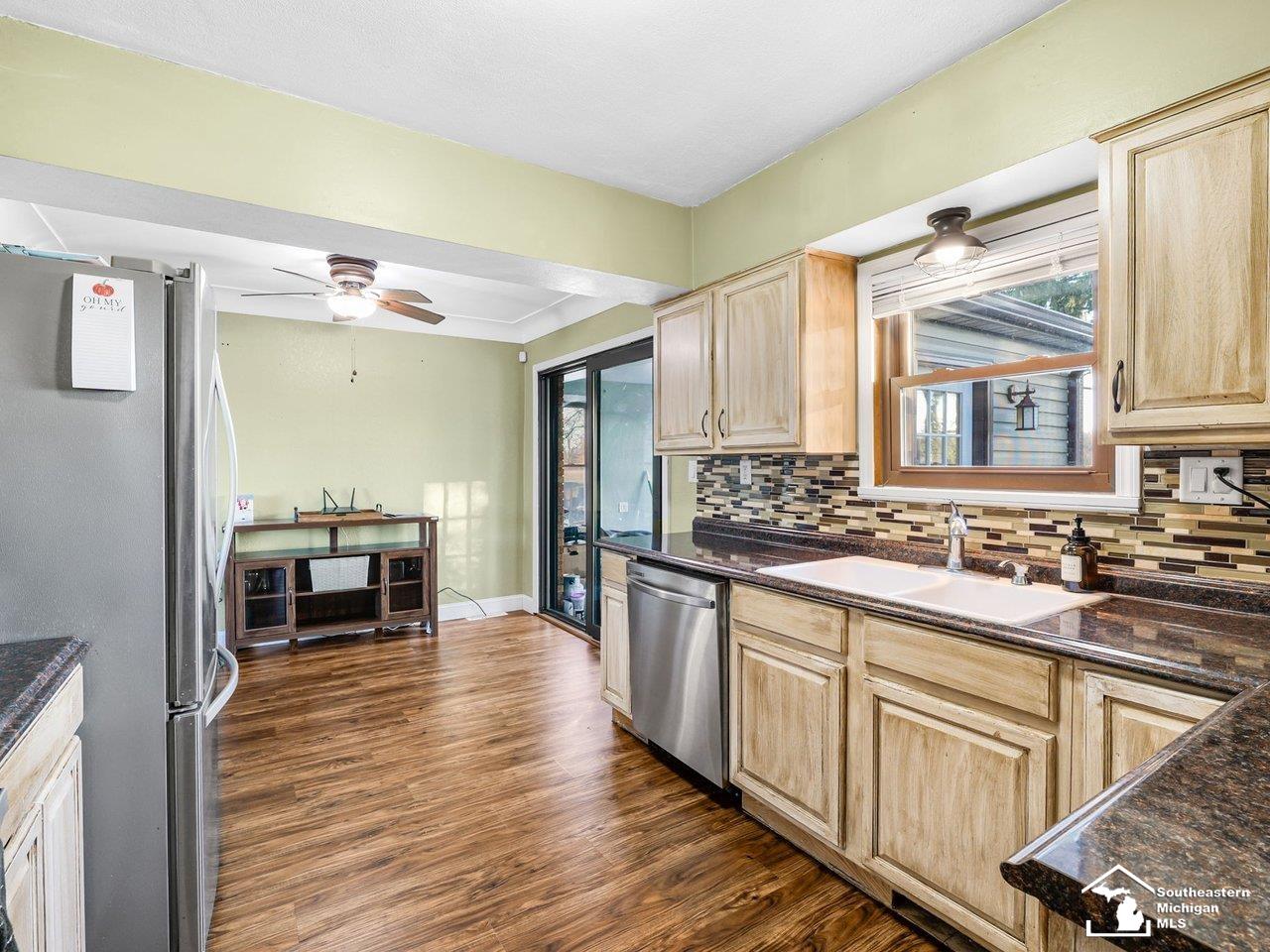 687 W Samaria Road