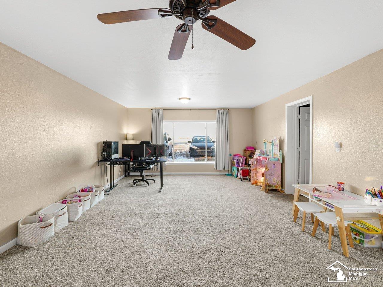 687 W Samaria Road