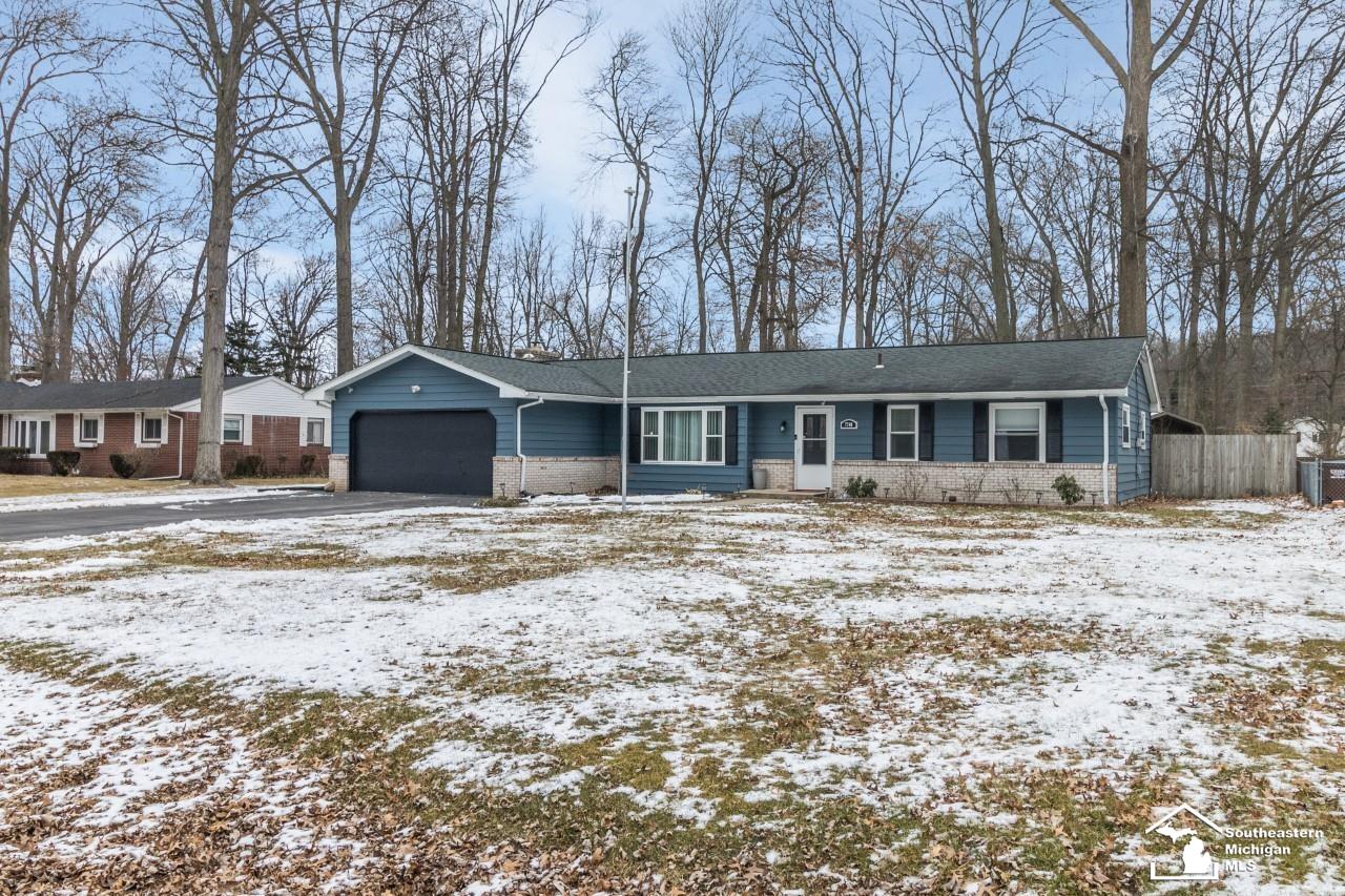 7740 Seneca Trail