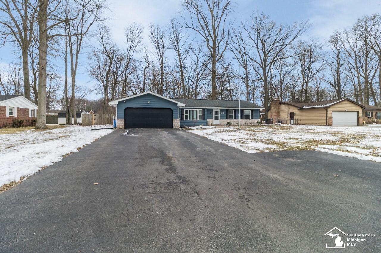 7740 Seneca Trail