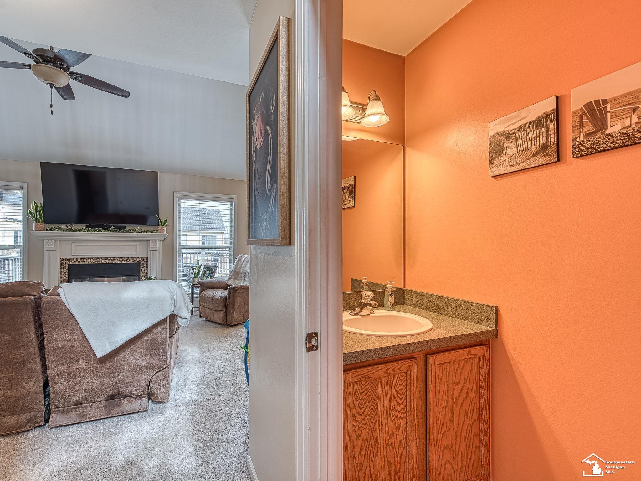 9107 Newport Creek