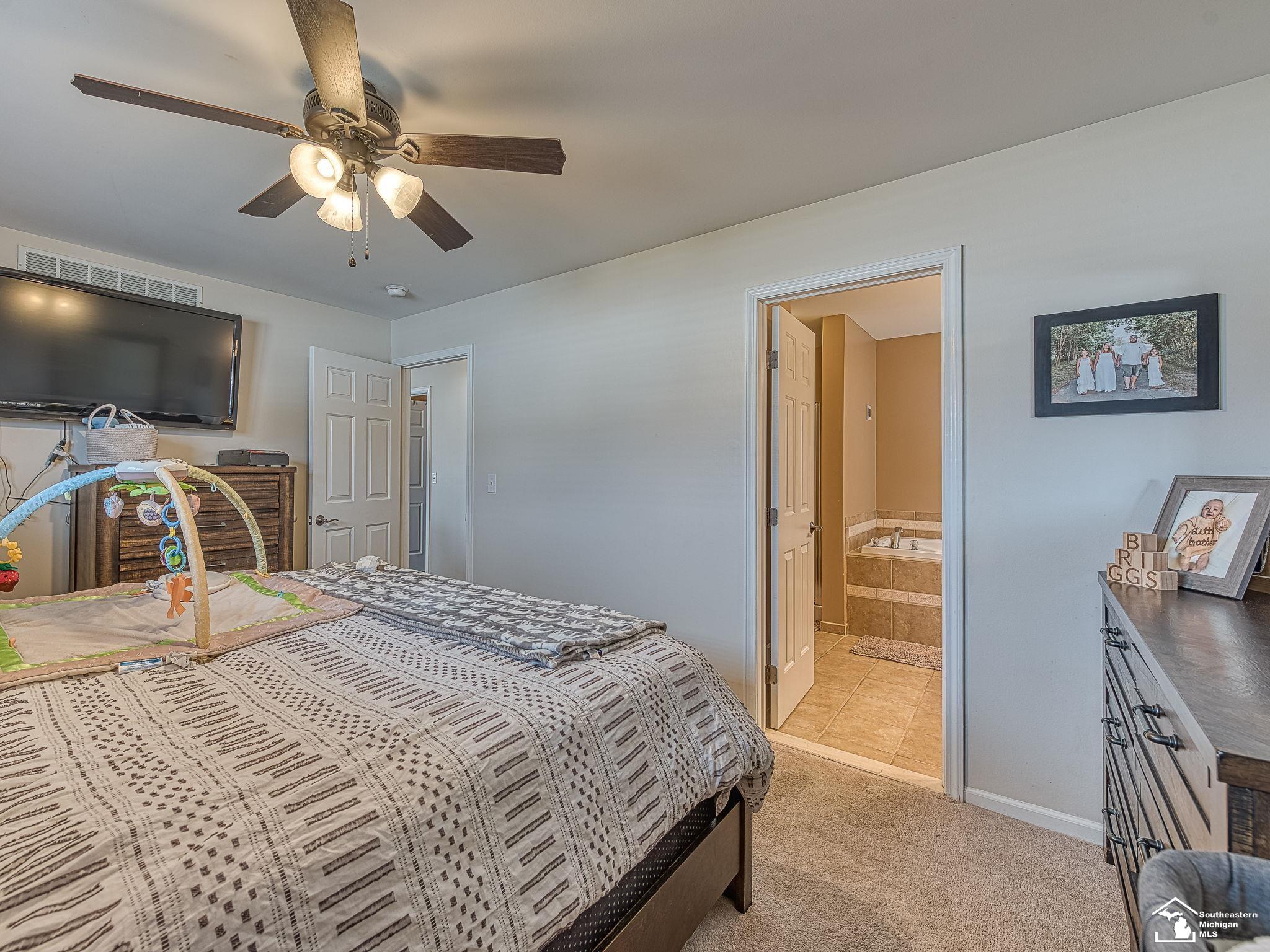 9107 Newport Creek