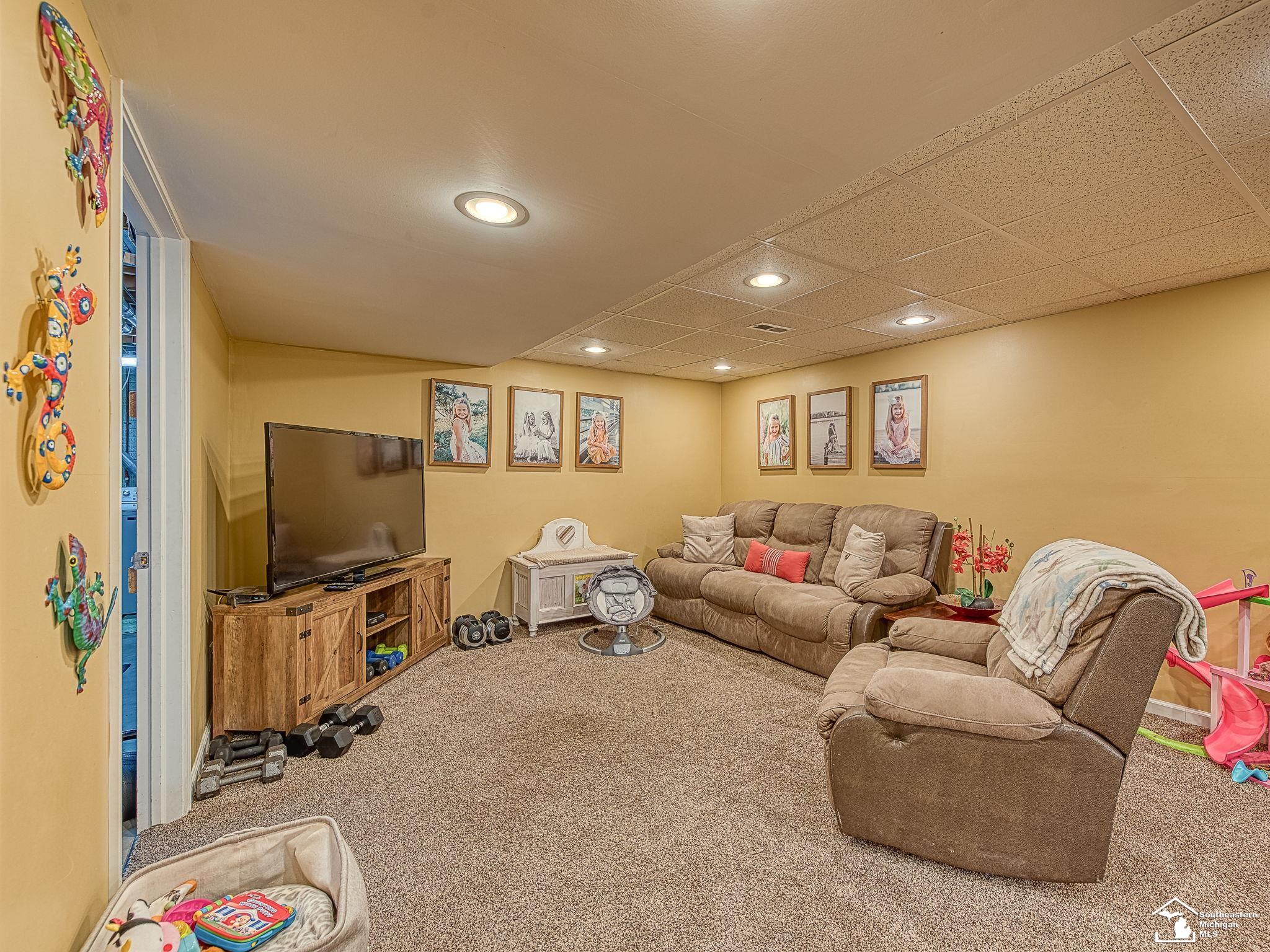 9107 Newport Creek
