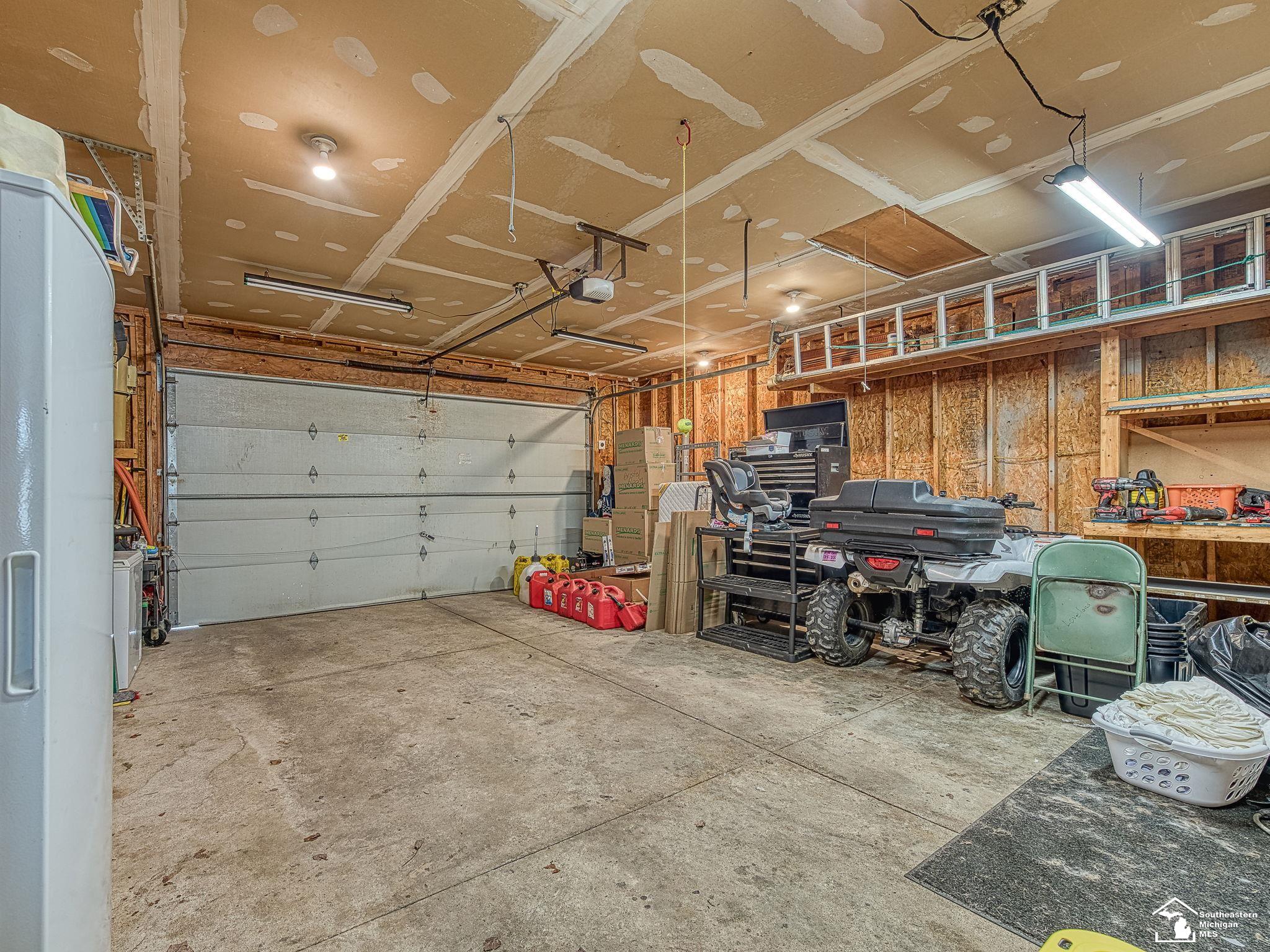 9107 Newport Creek