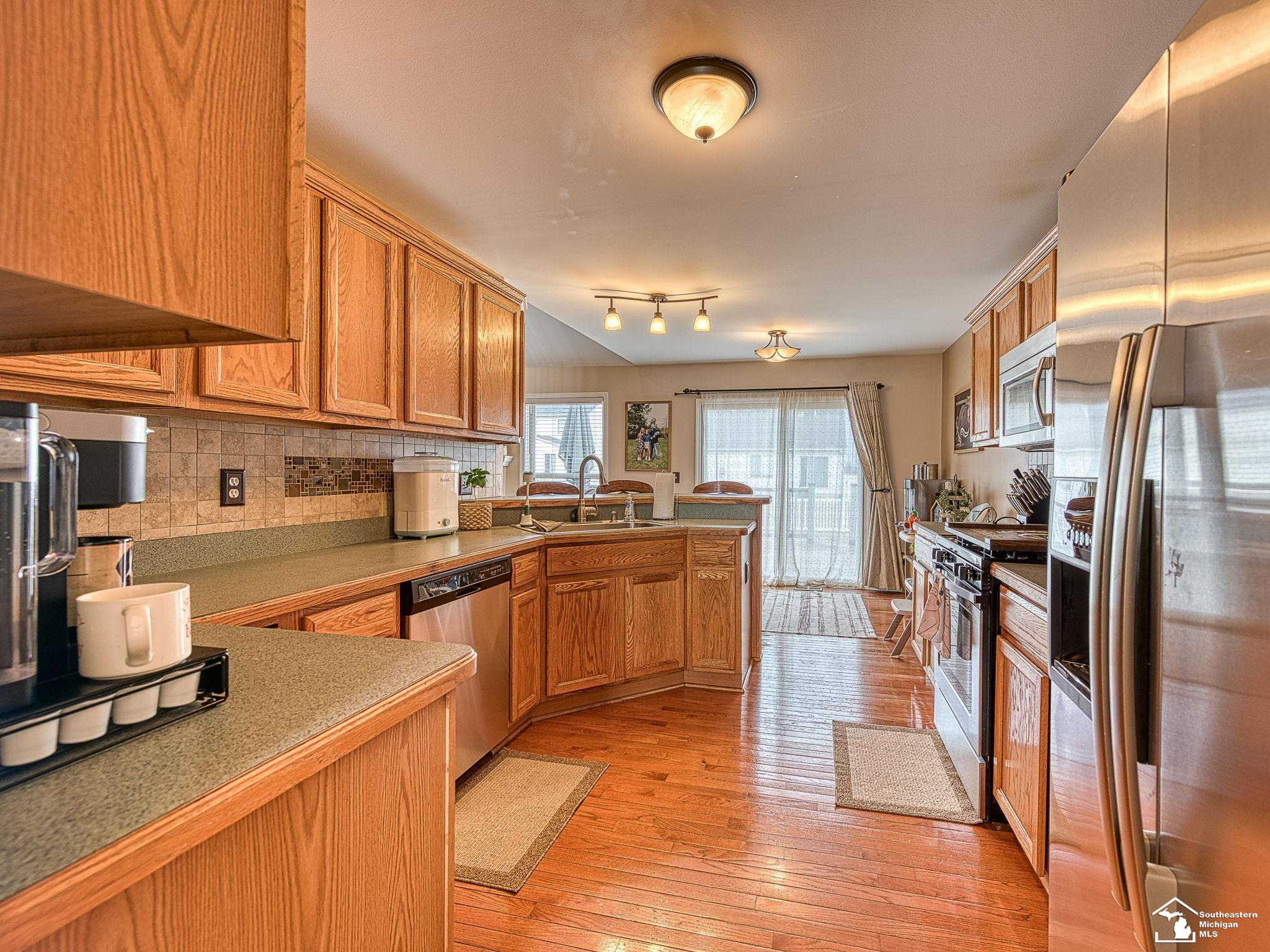 9107 Newport Creek