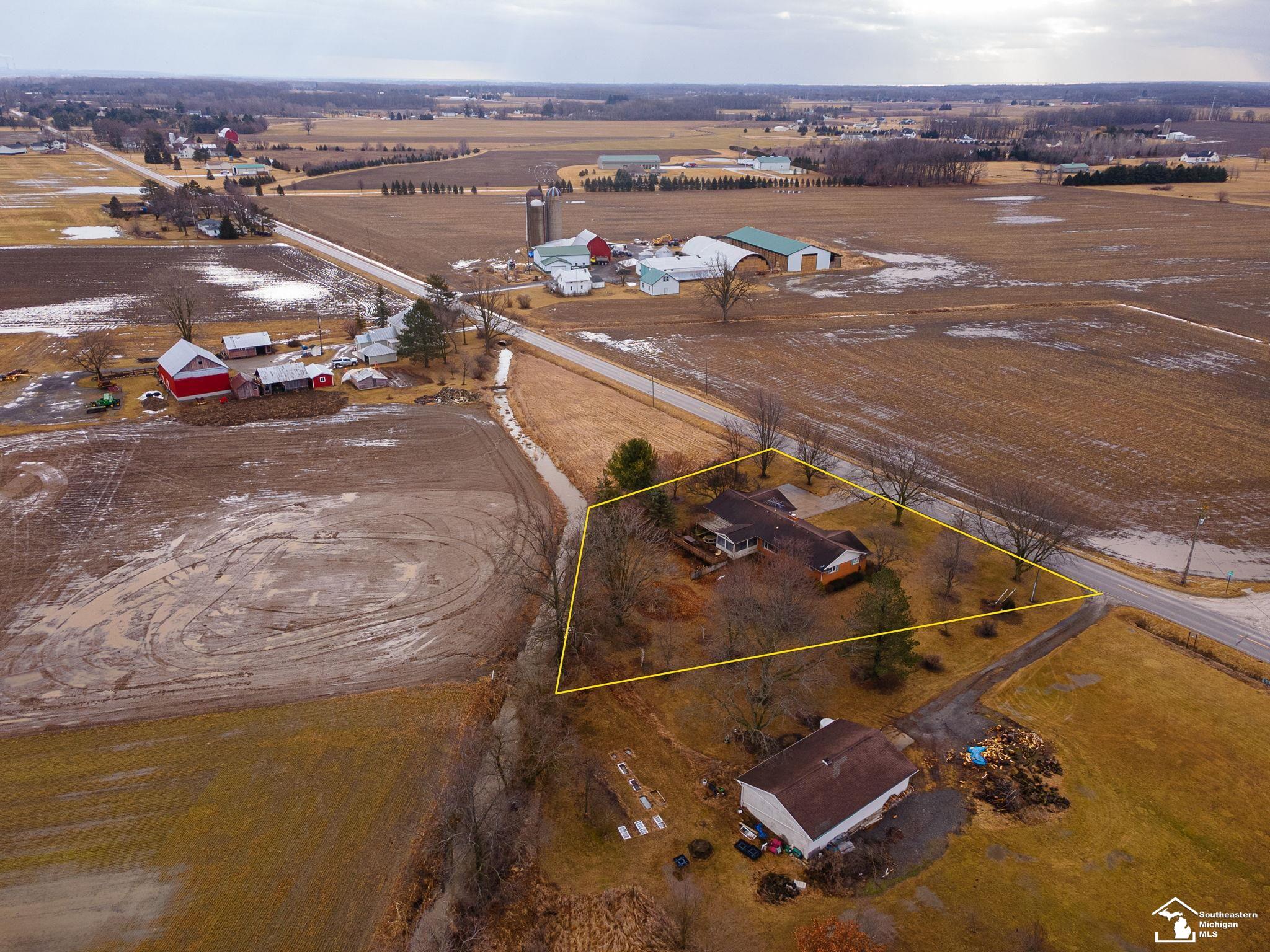 884 W Albain Road