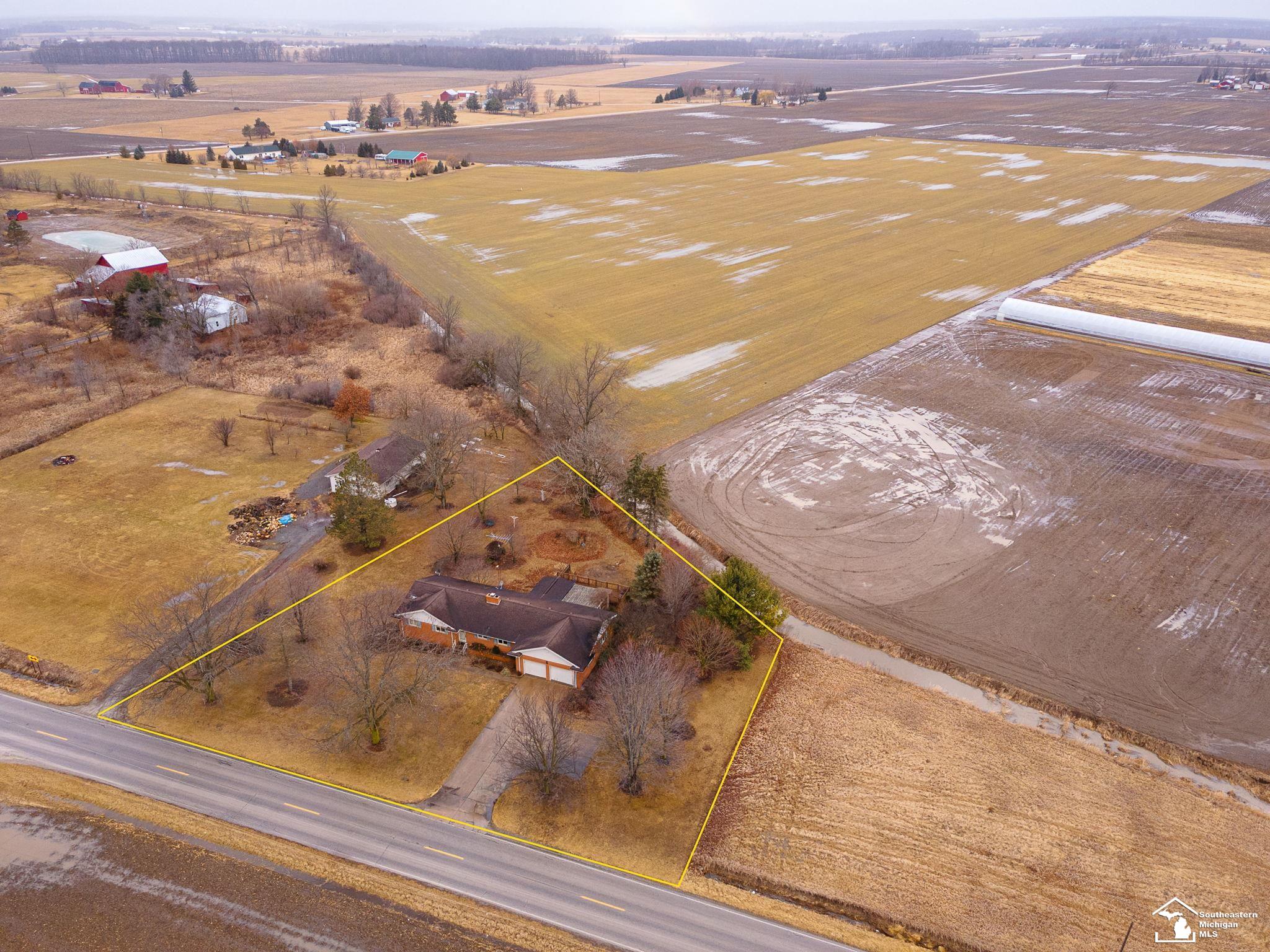 884 W Albain Road