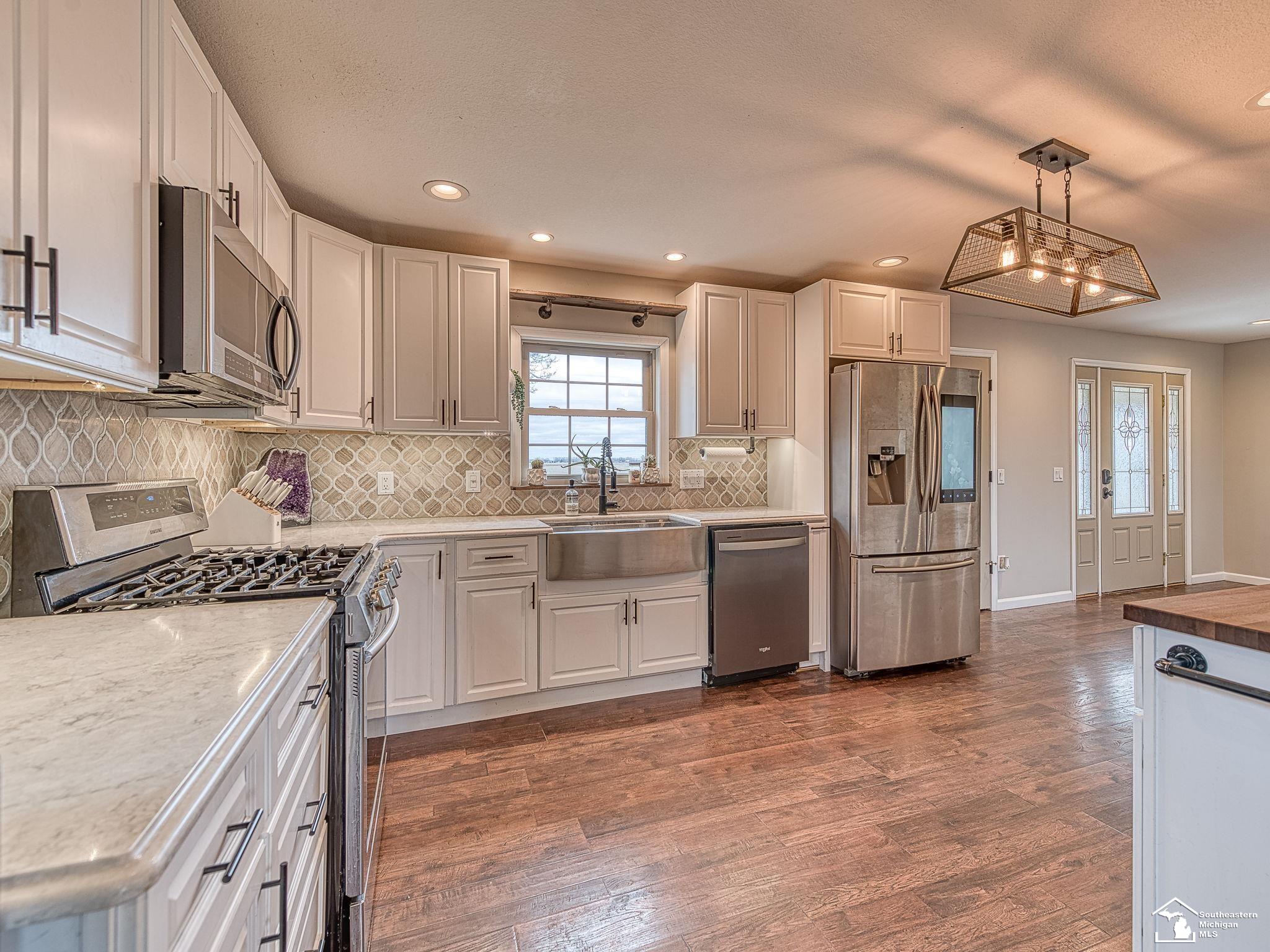 3270 Rodesiler Highway
