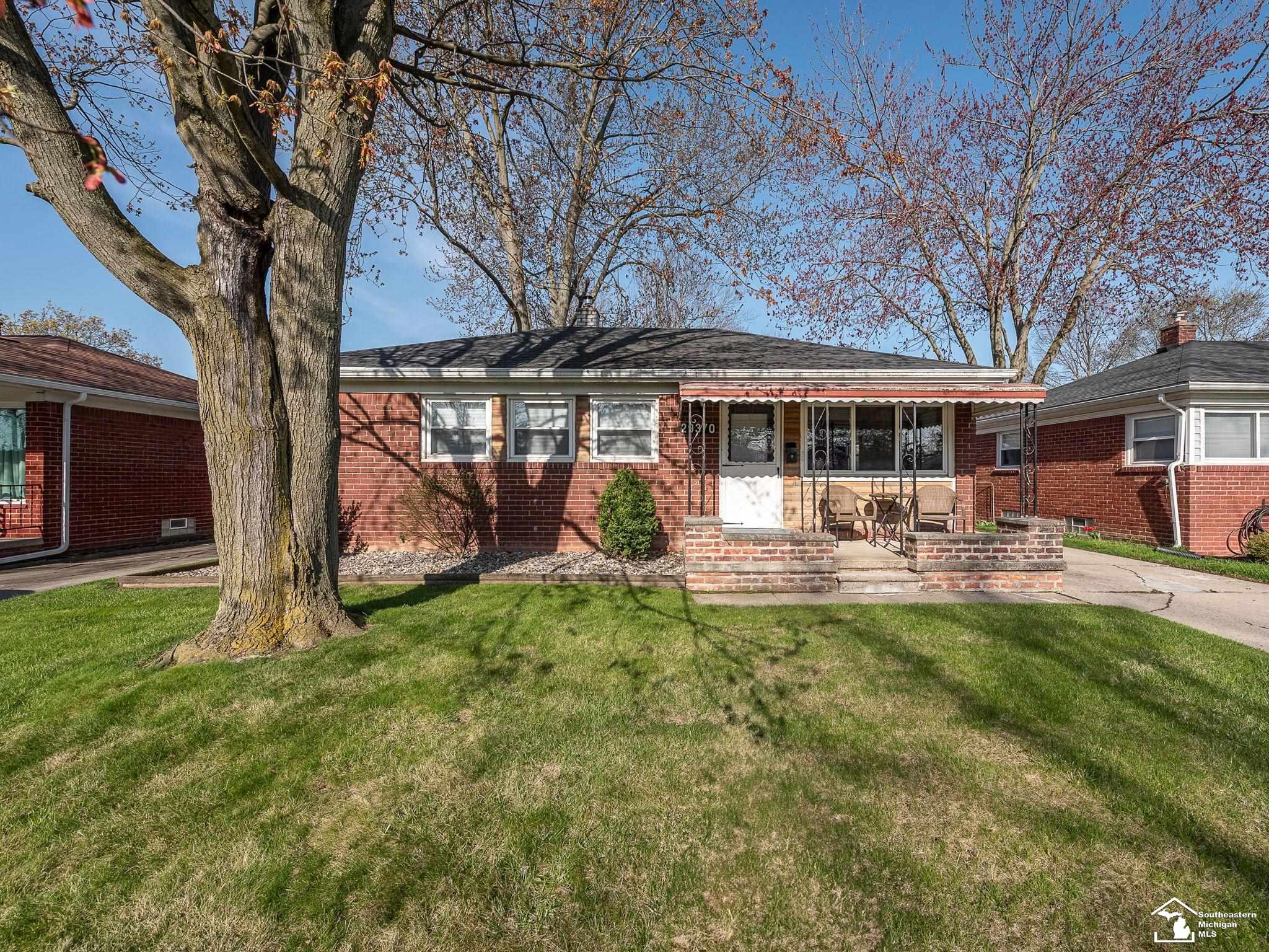 29370 Tamarack Drive