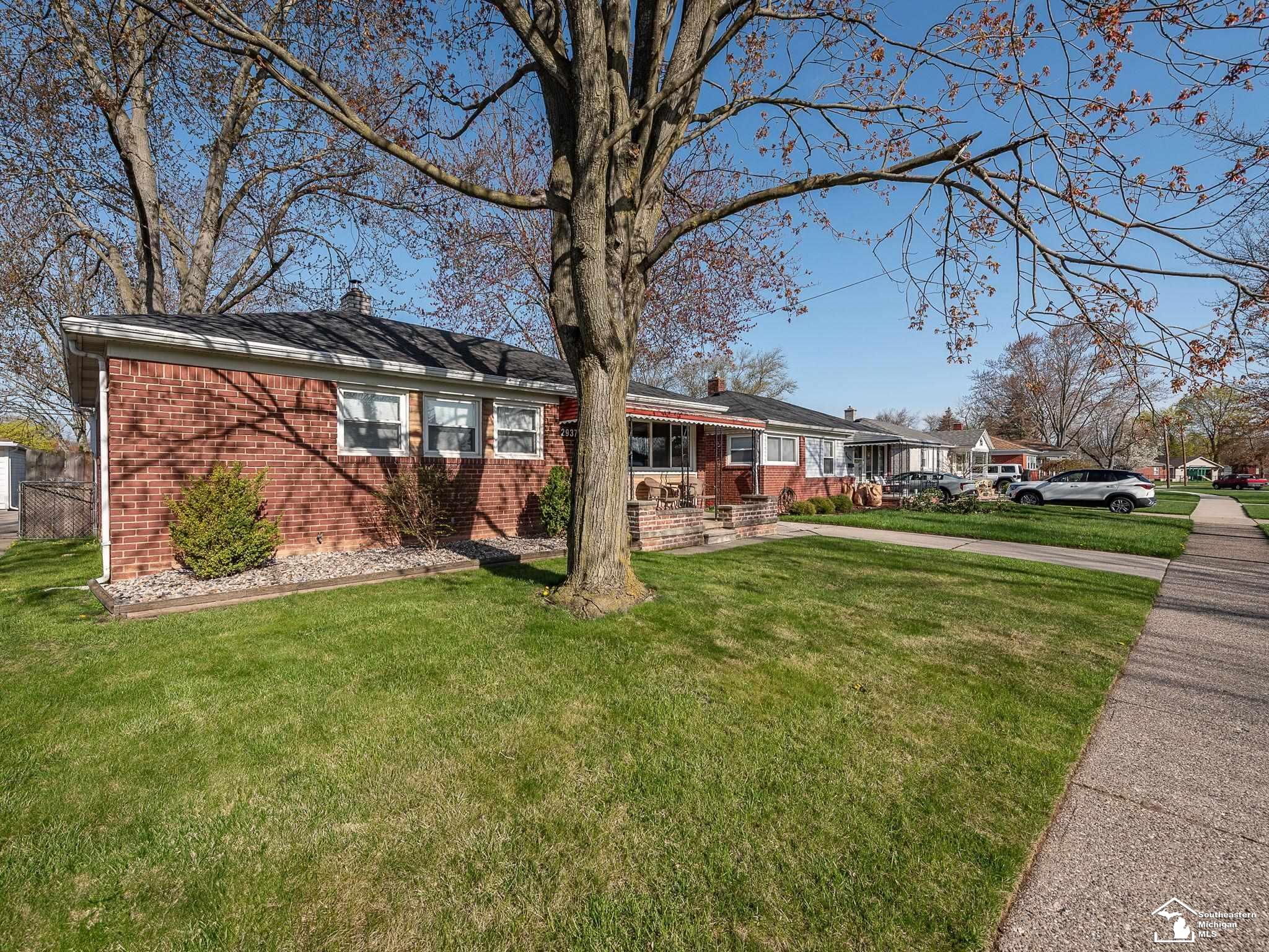 29370 Tamarack Drive