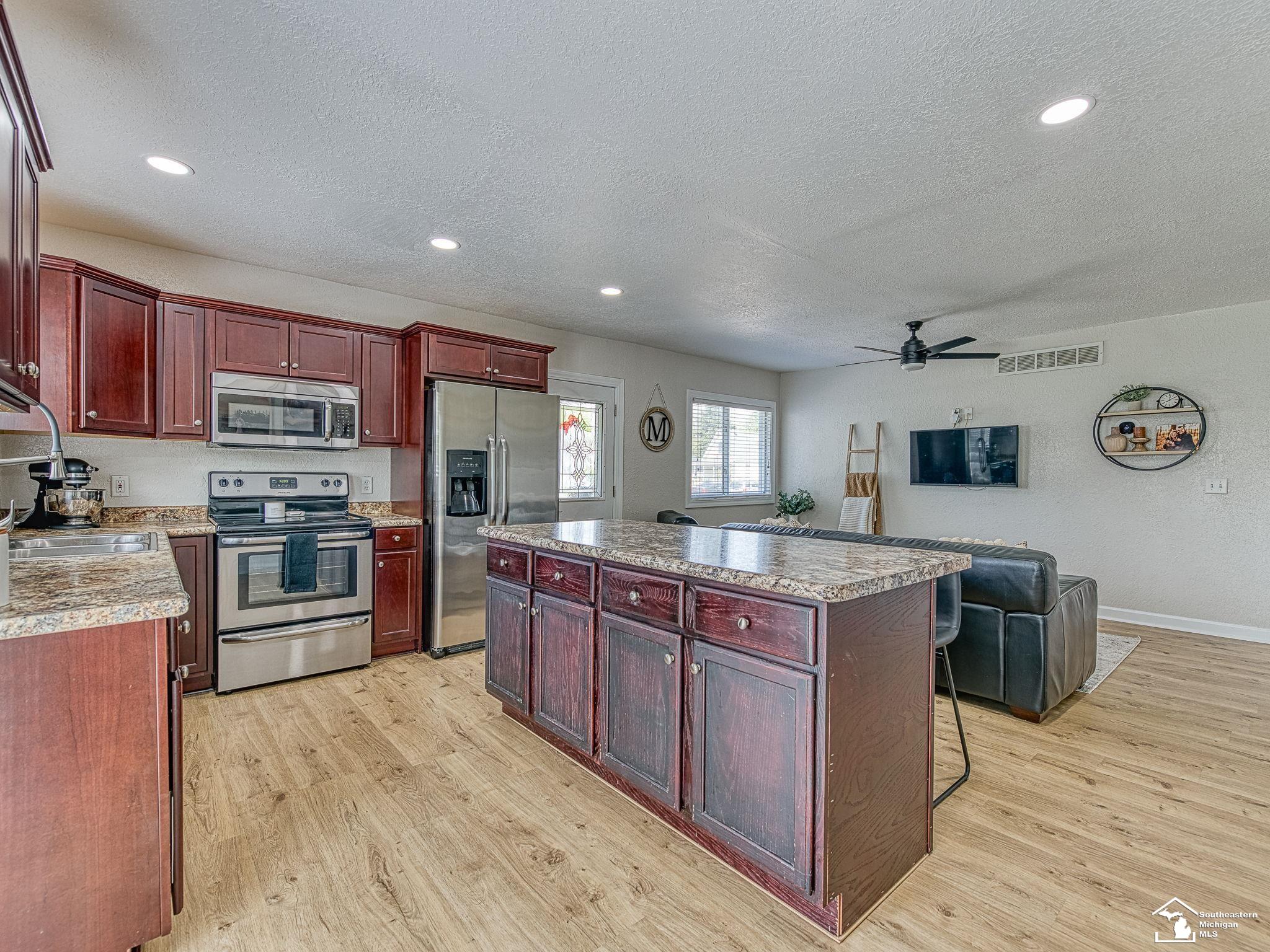 266 E Center Street