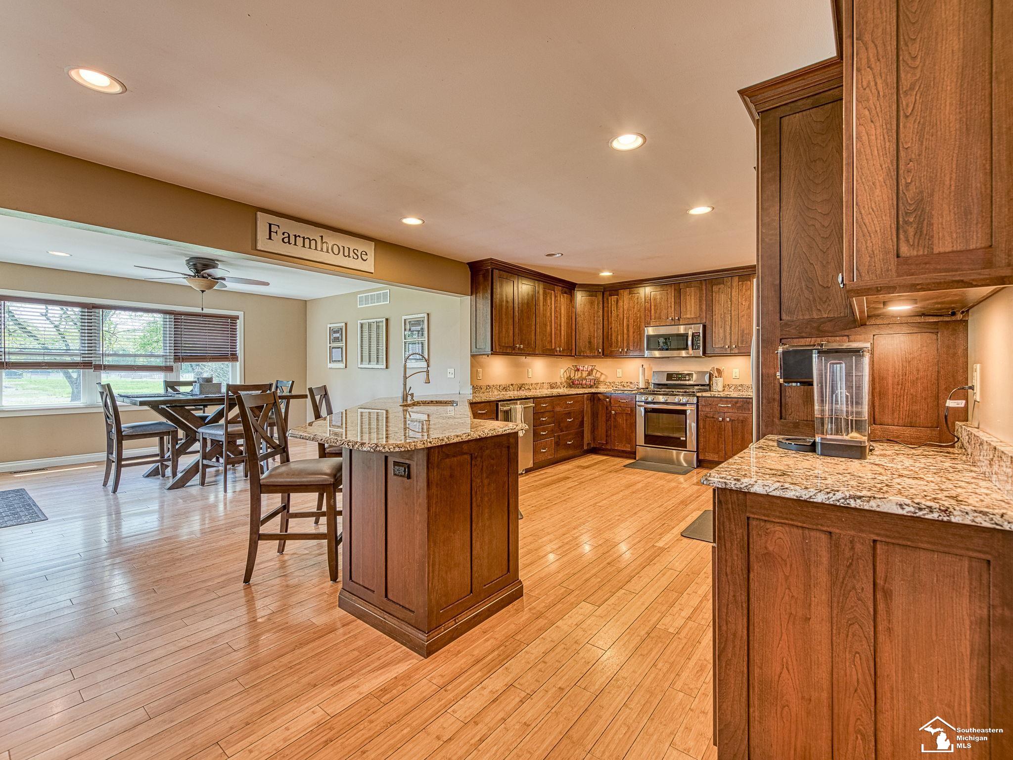 2755 W Samaria Road
