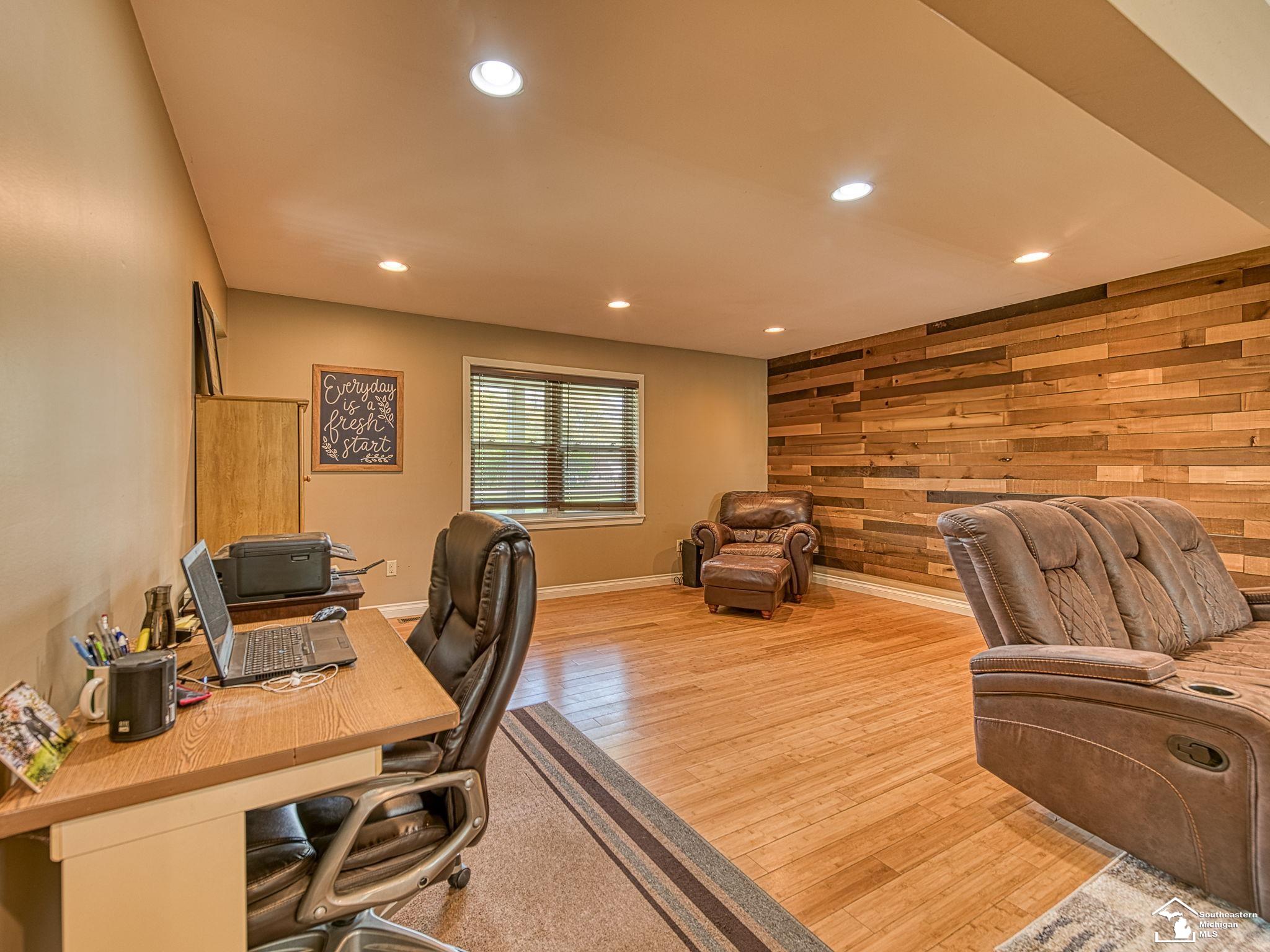 2755 W Samaria Road