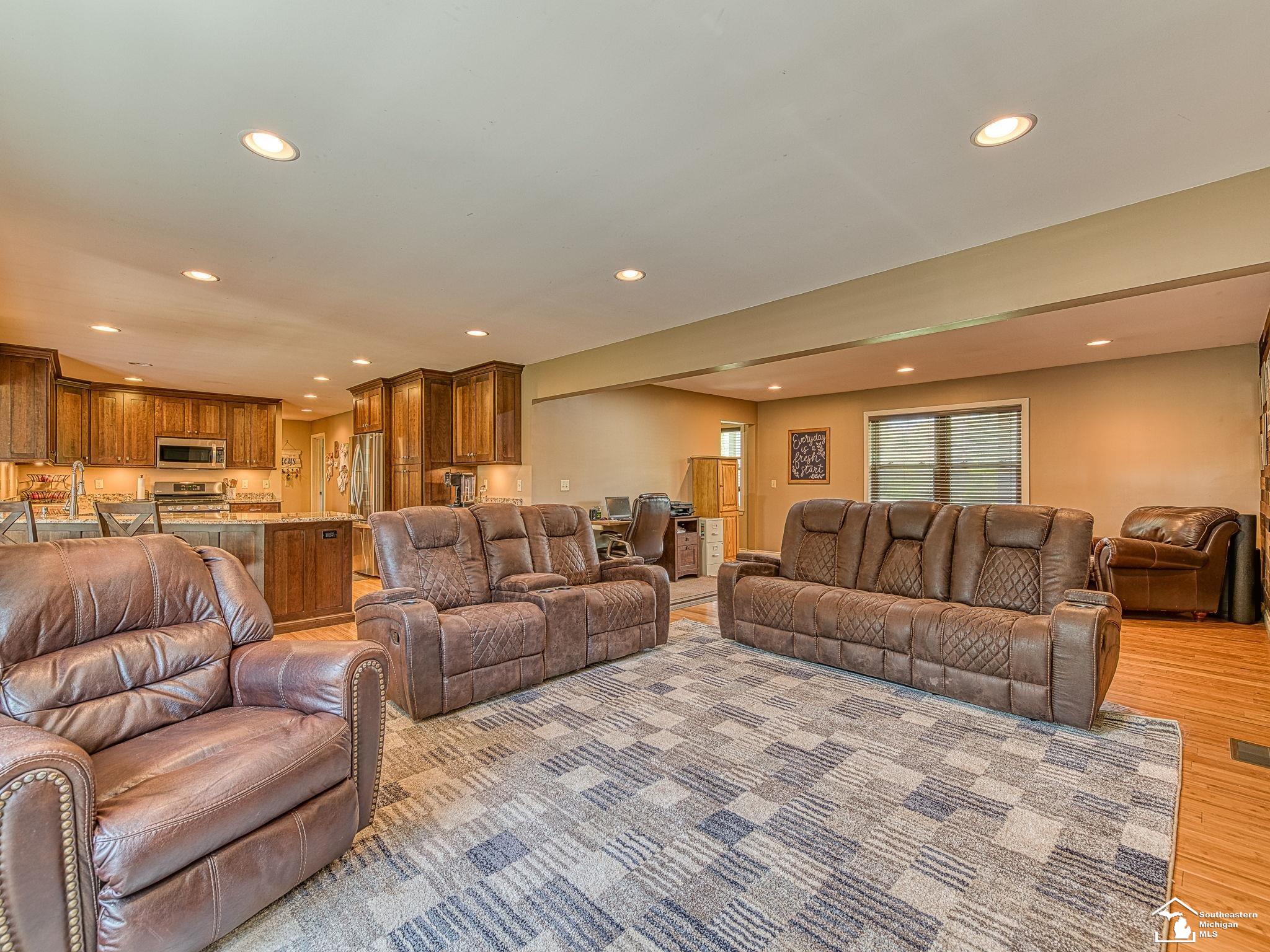 2755 W Samaria Road