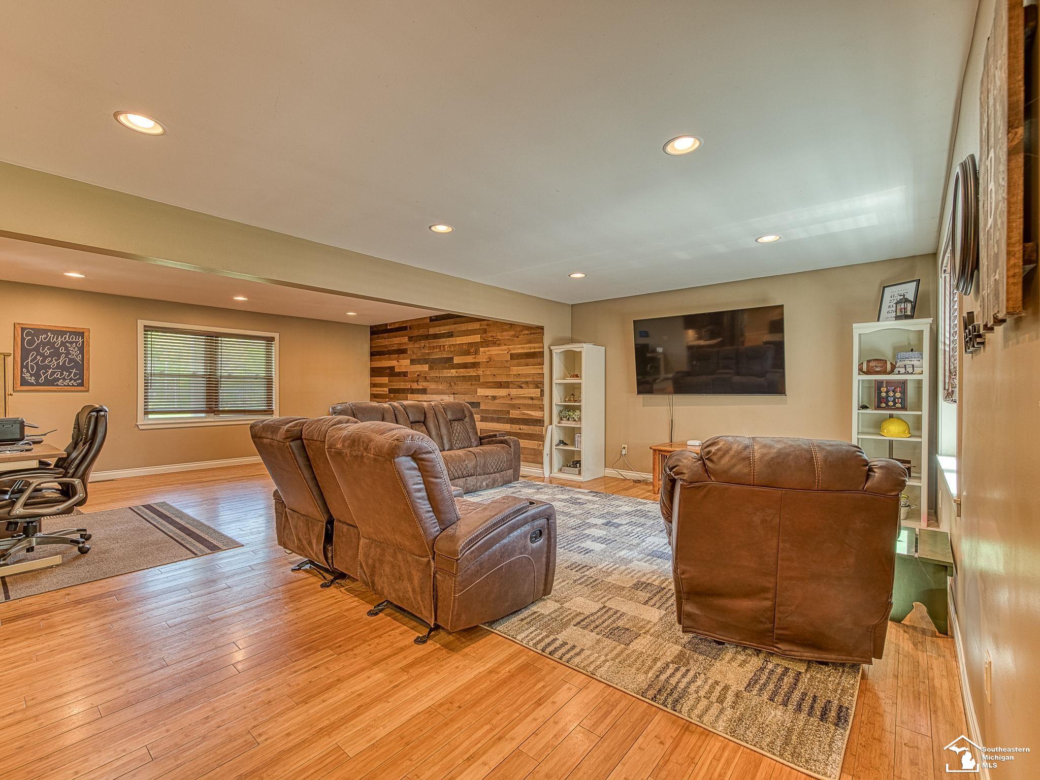 2755 W Samaria Road