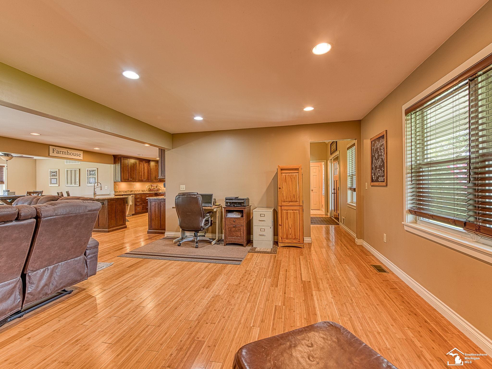 2755 W Samaria Road