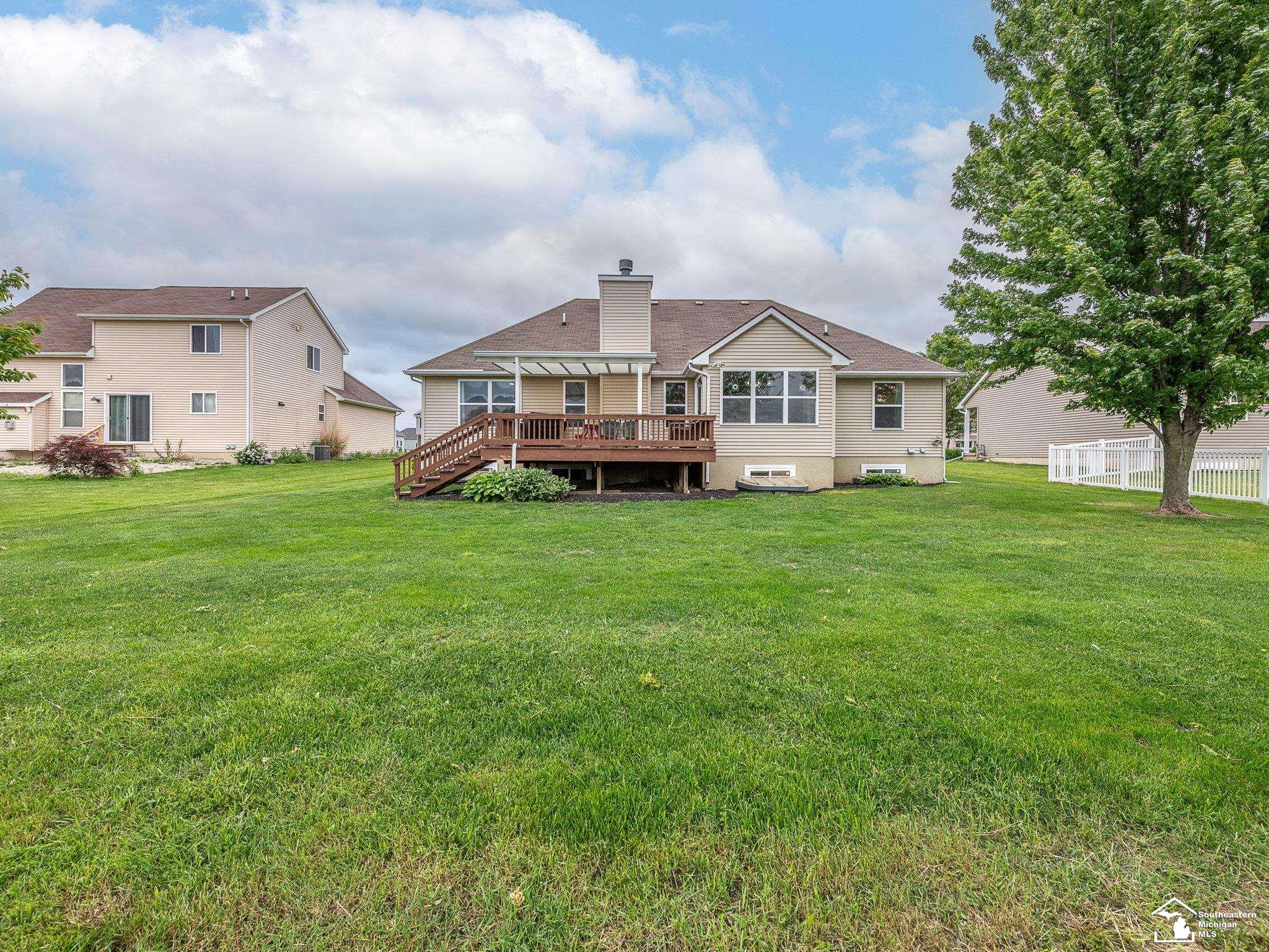 957 Plum Tree Circle
