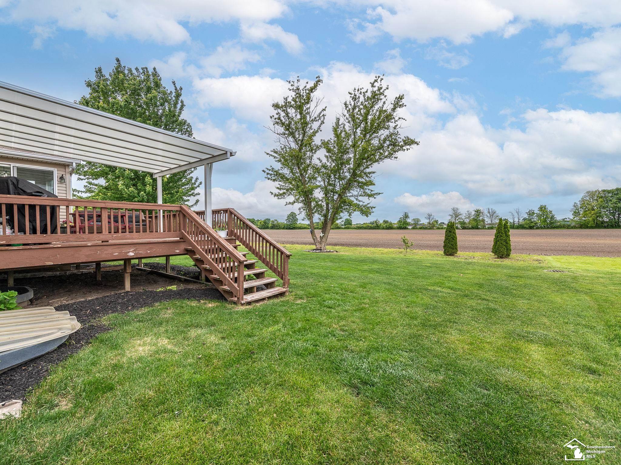 957 Plum Tree Circle